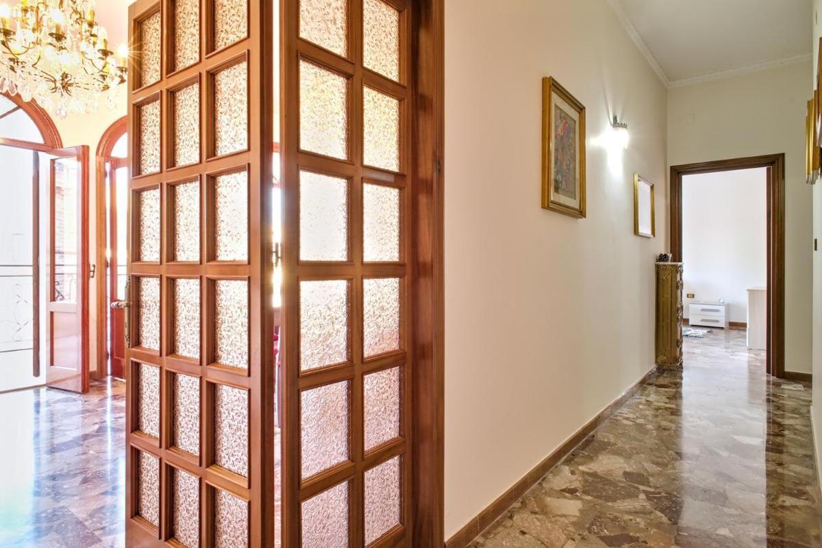 Two-Bedroom Deluxe Apartment with Balcony photo 2