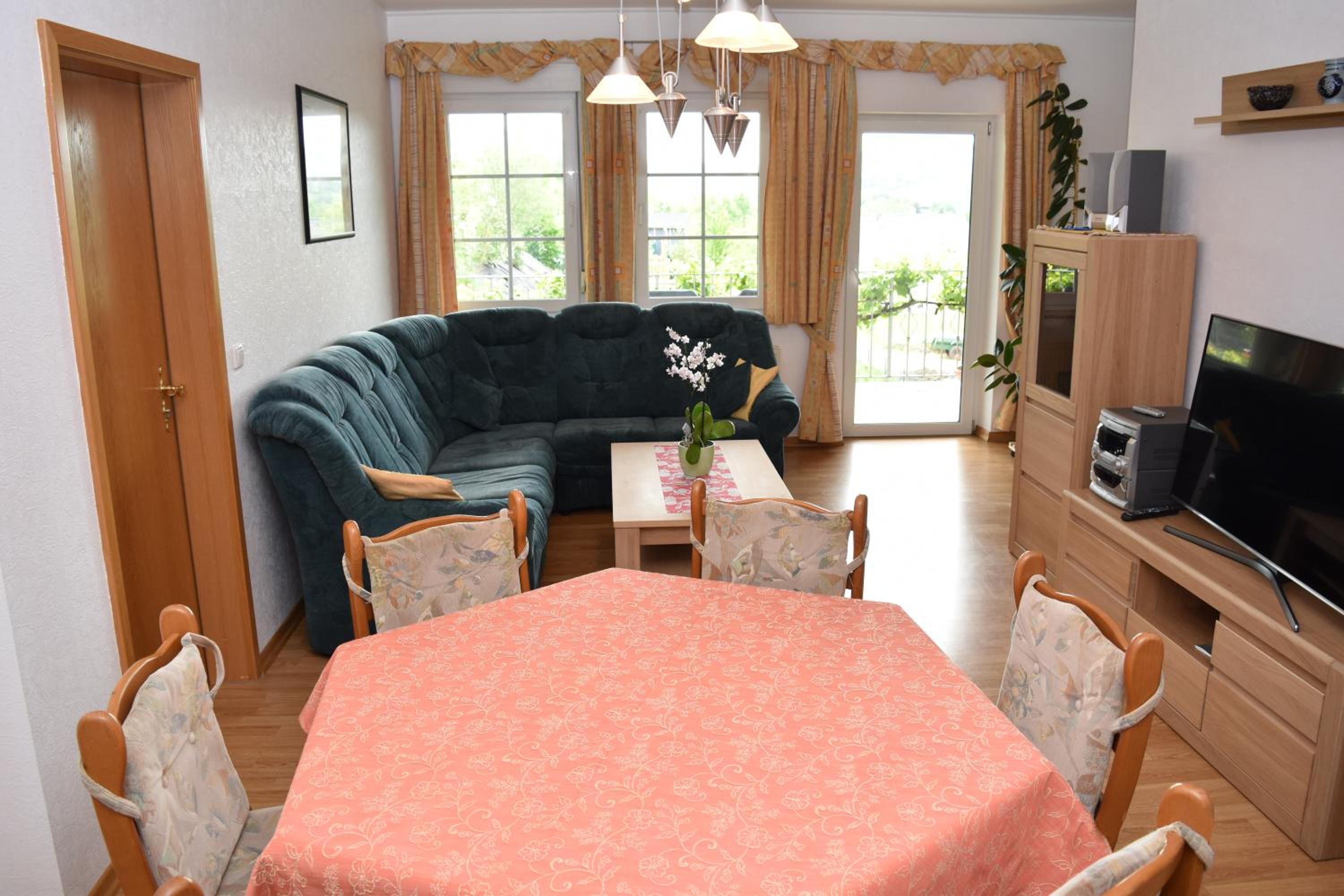 Apartment with Balcony photo 2