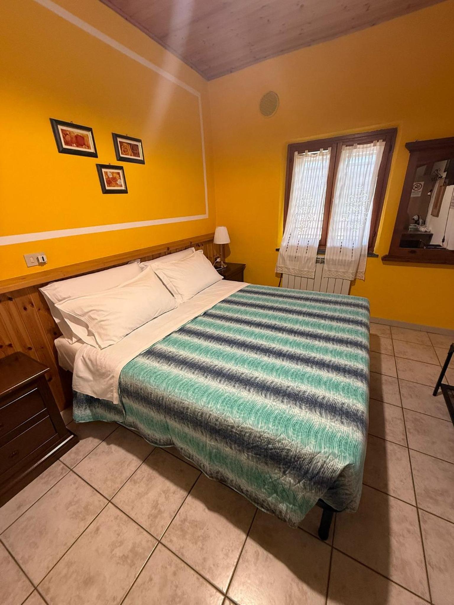Double or Twin Room photo 2