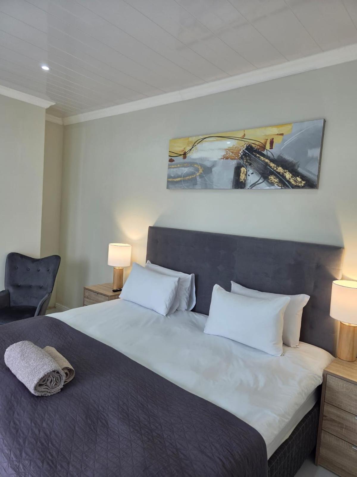 Deluxe Double or Twin Room photo 1