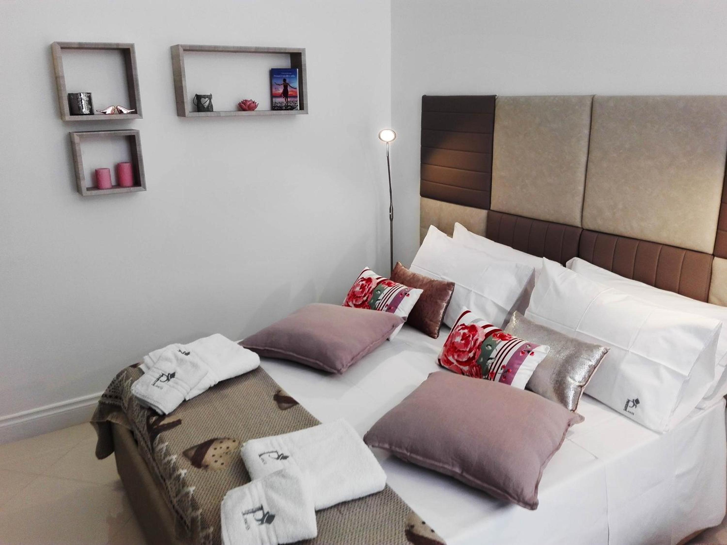 Double Room with Private Bathroom photo 3