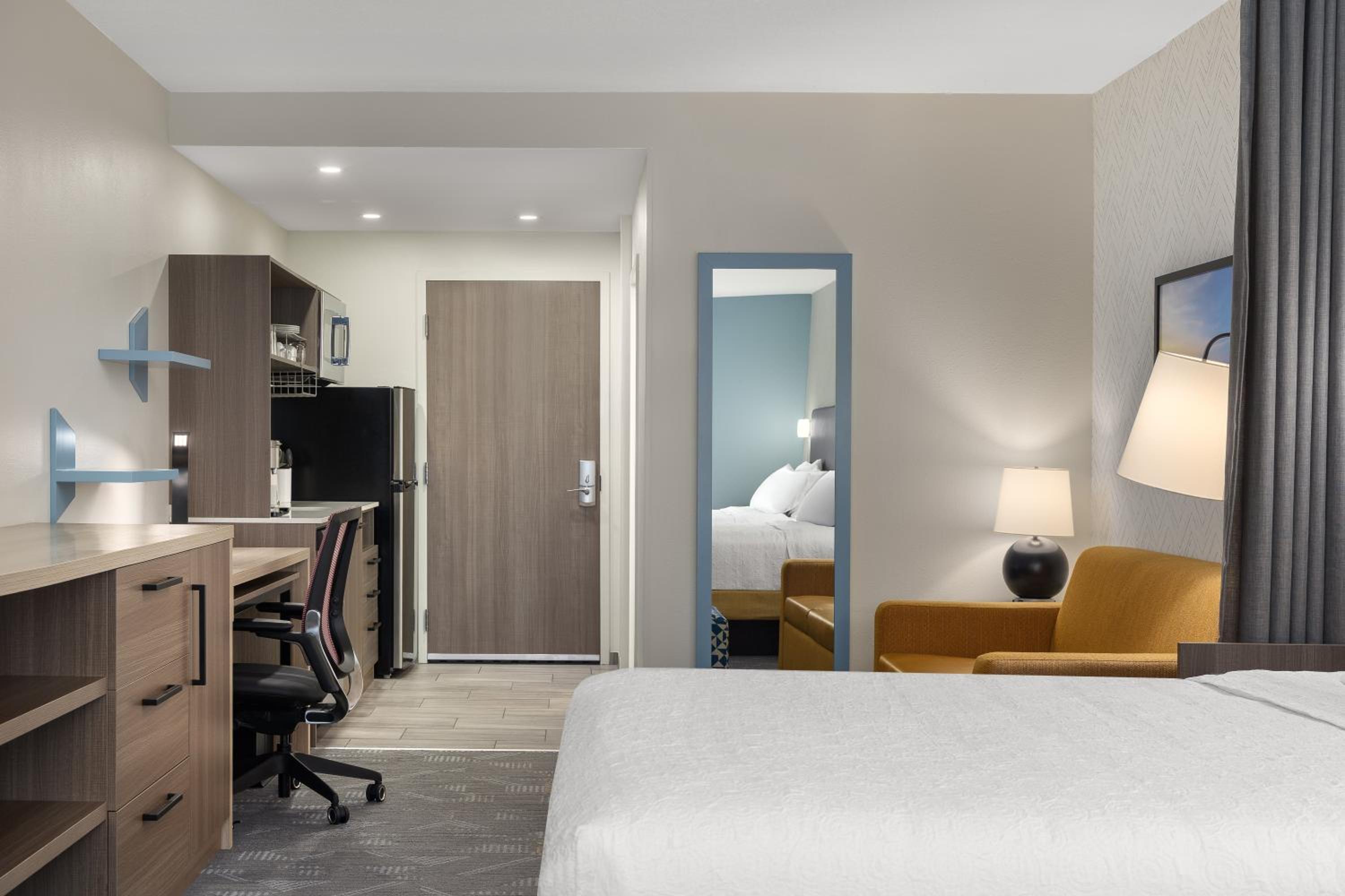 King Studio Suite photo 3