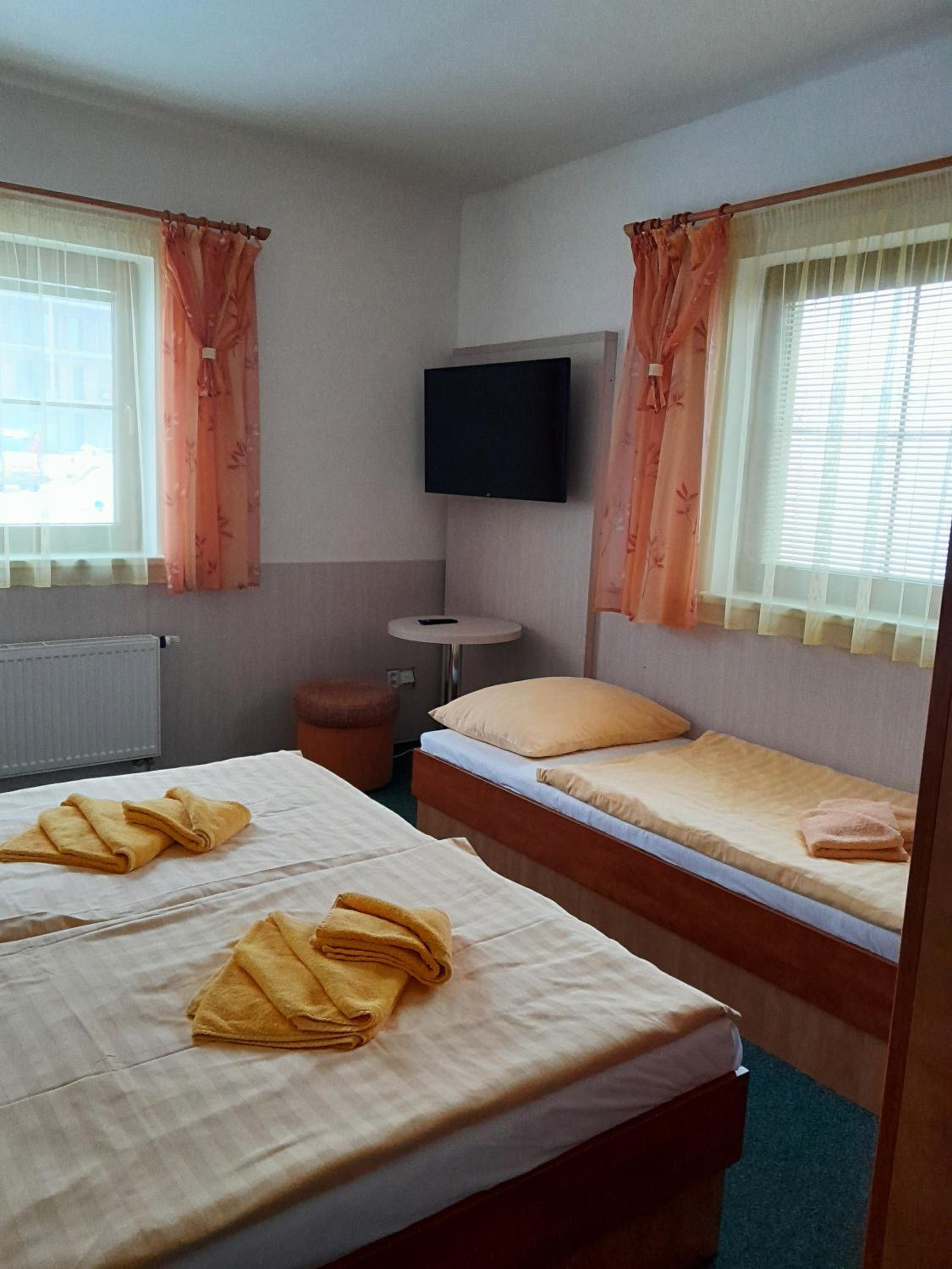 Classic Triple Room photo 3