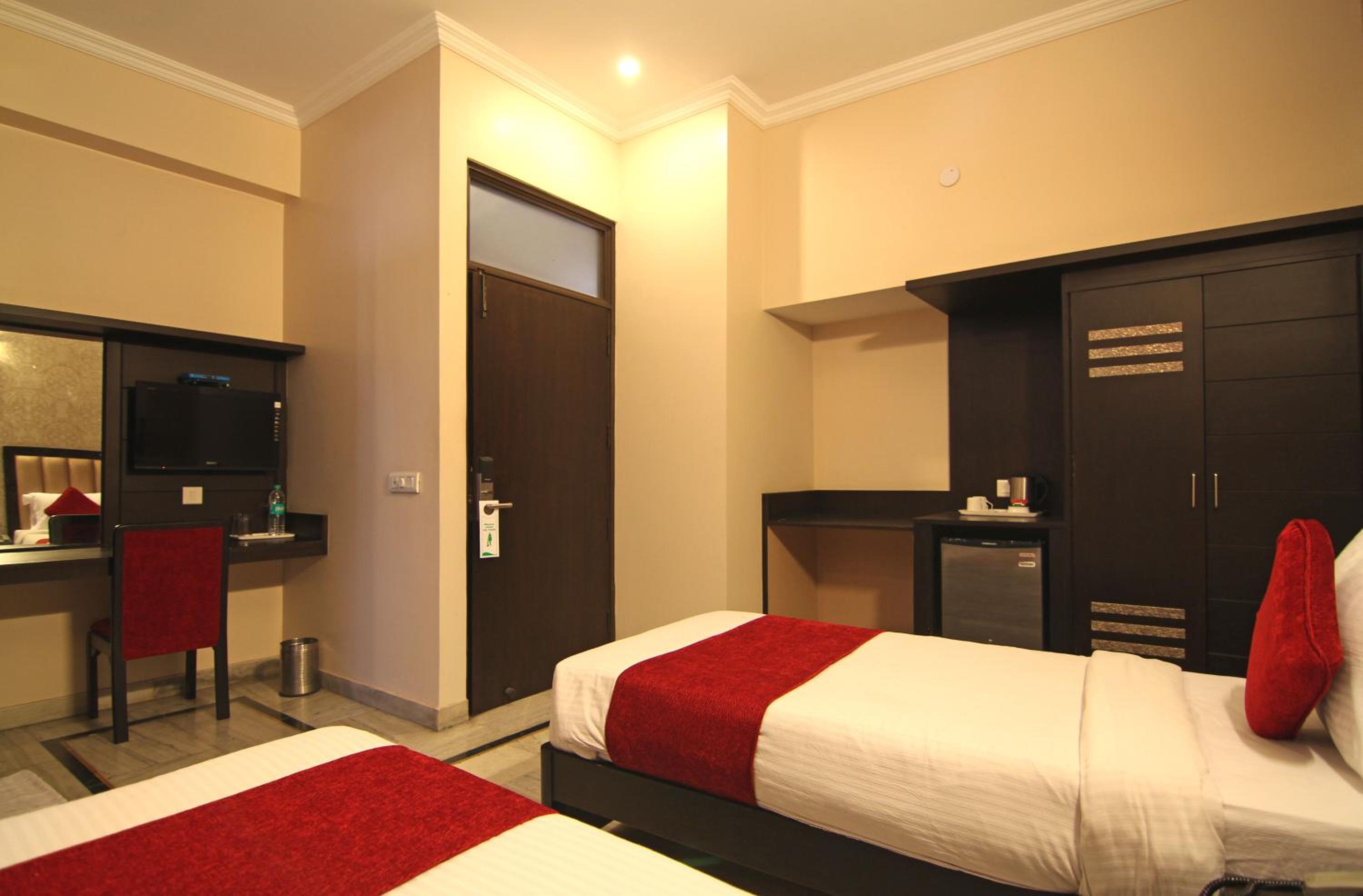 Deluxe Double Room photo 3