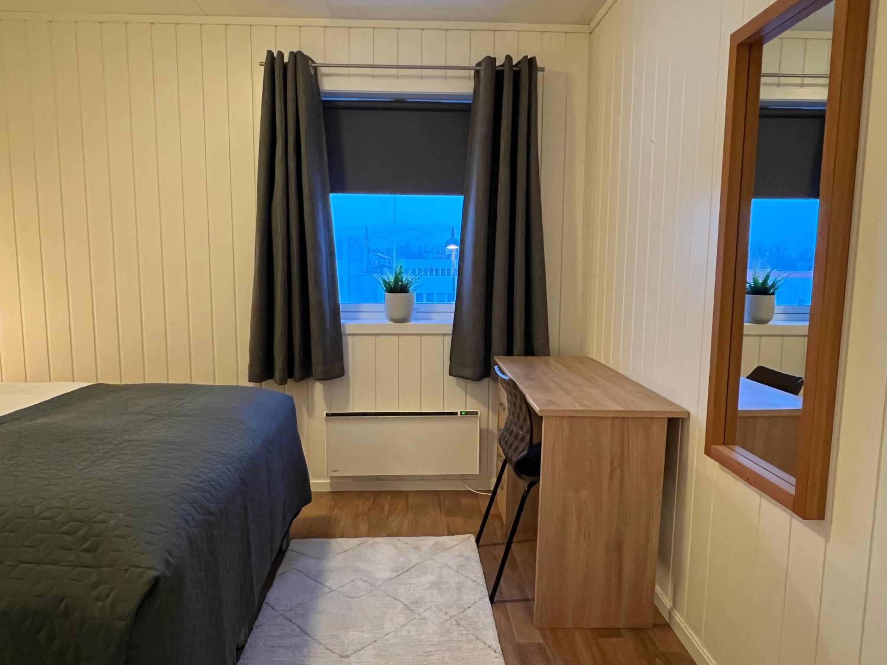 Double Room with Shared Bathroom photo 3