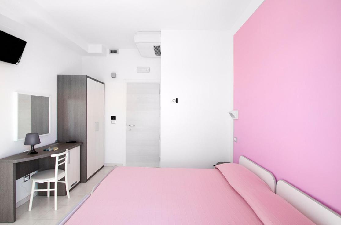 Basic Double or Twin Room