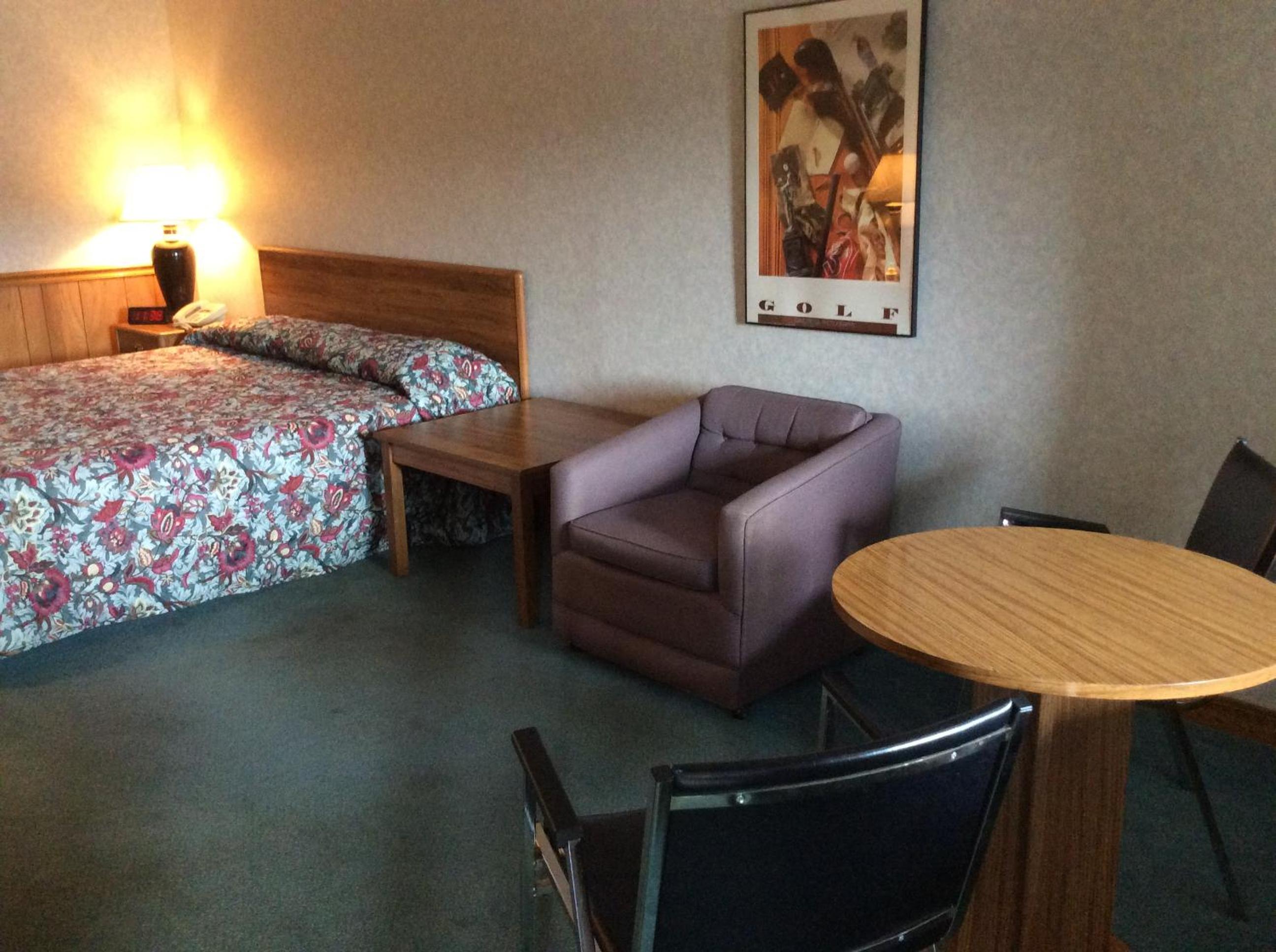 King Room - Non-Smoking