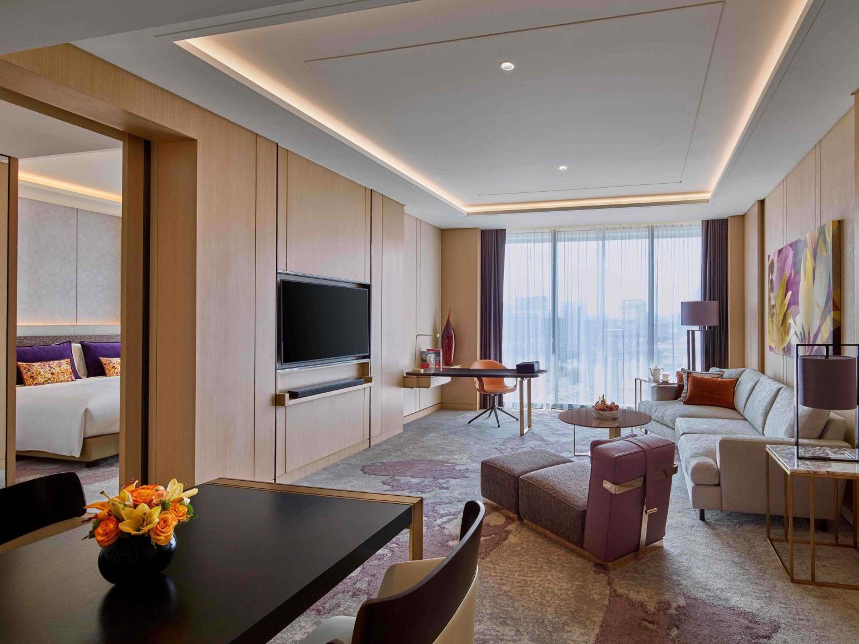 Family Room, 1 King Bed & 2 Single Beds