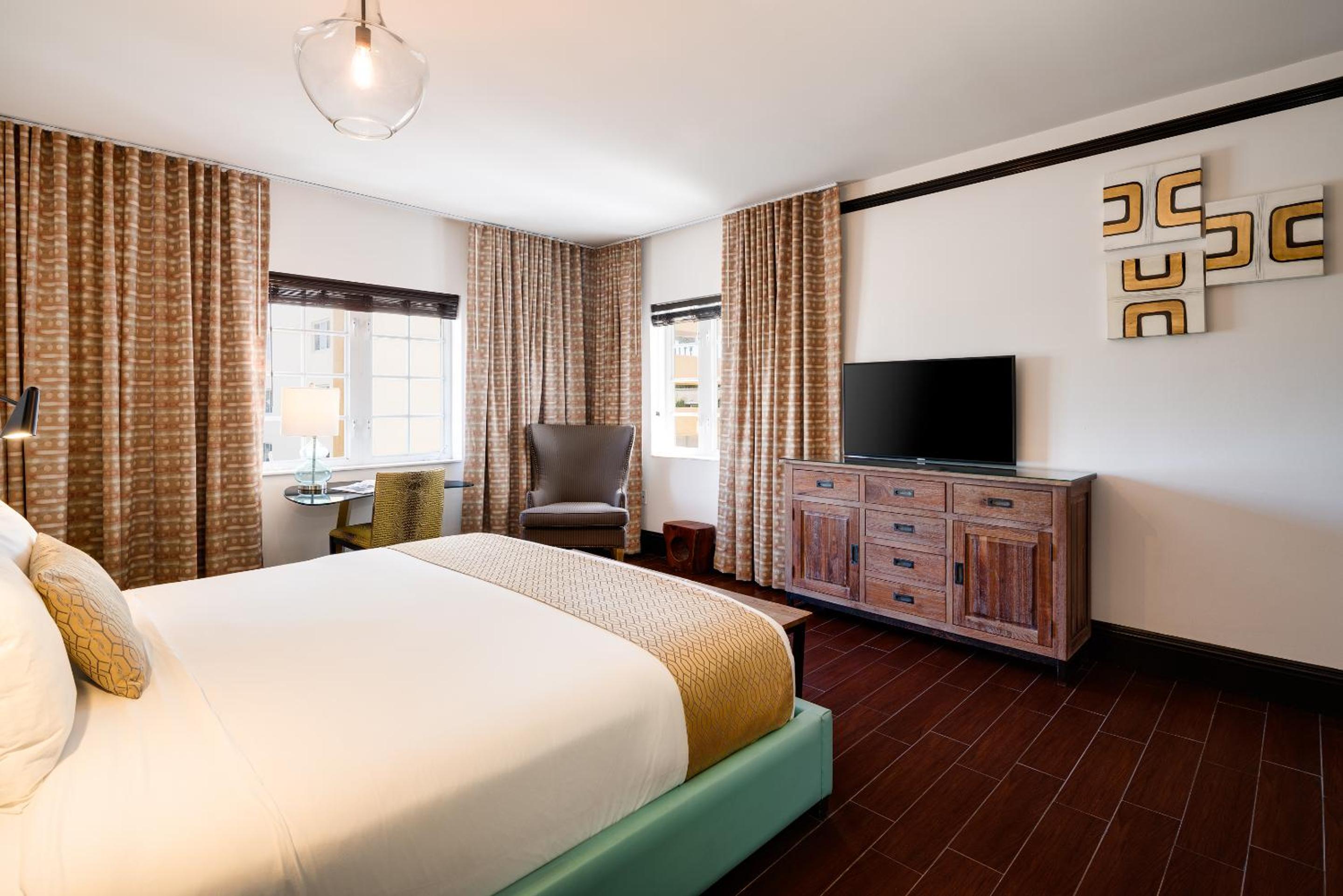 Classic King Room photo 2