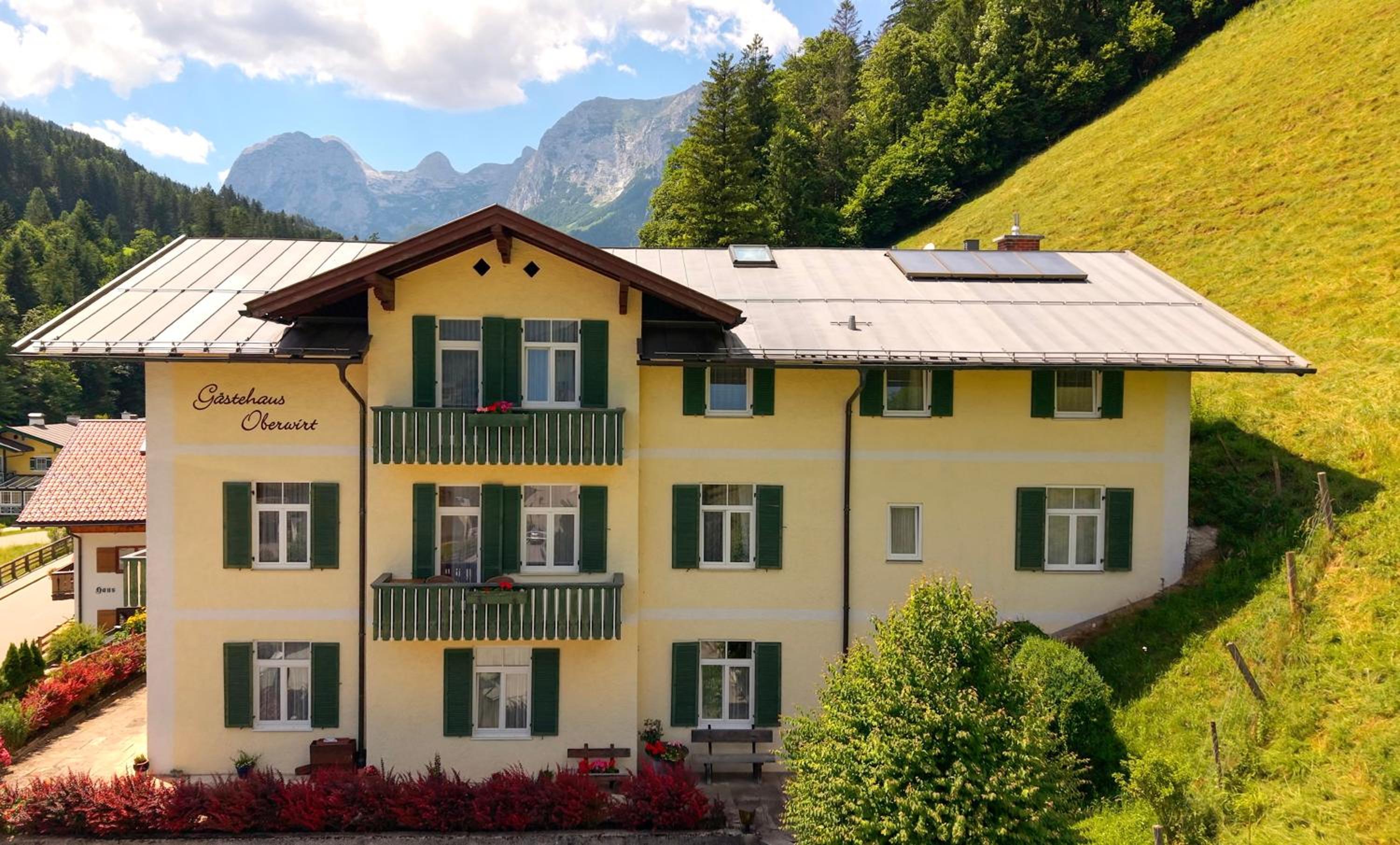 Three-Bedroom holiday apartment with Mountain View photo 1