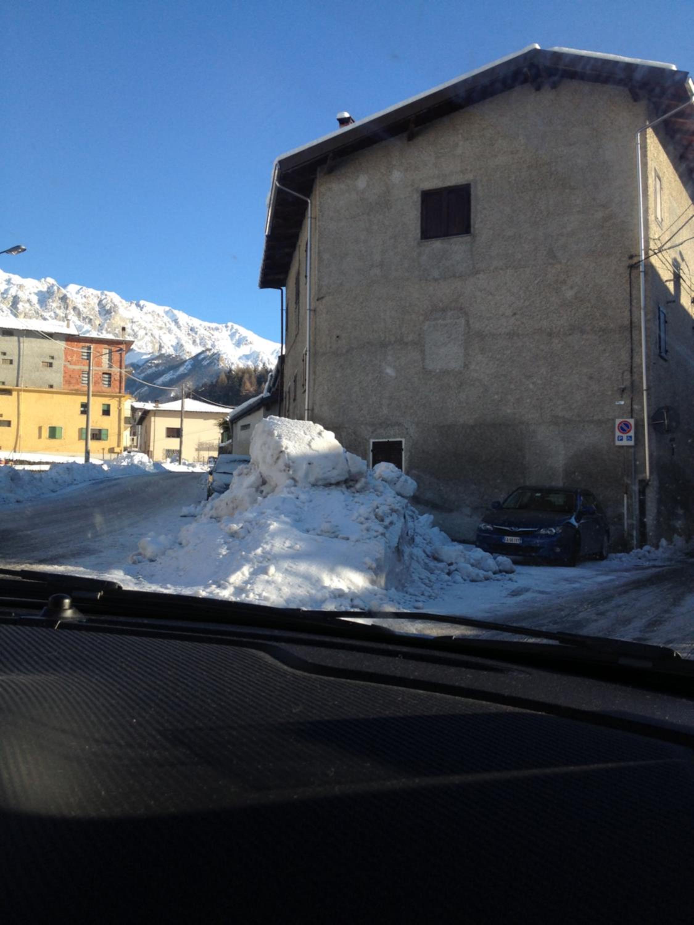 Apartment with Mountain View photo 3