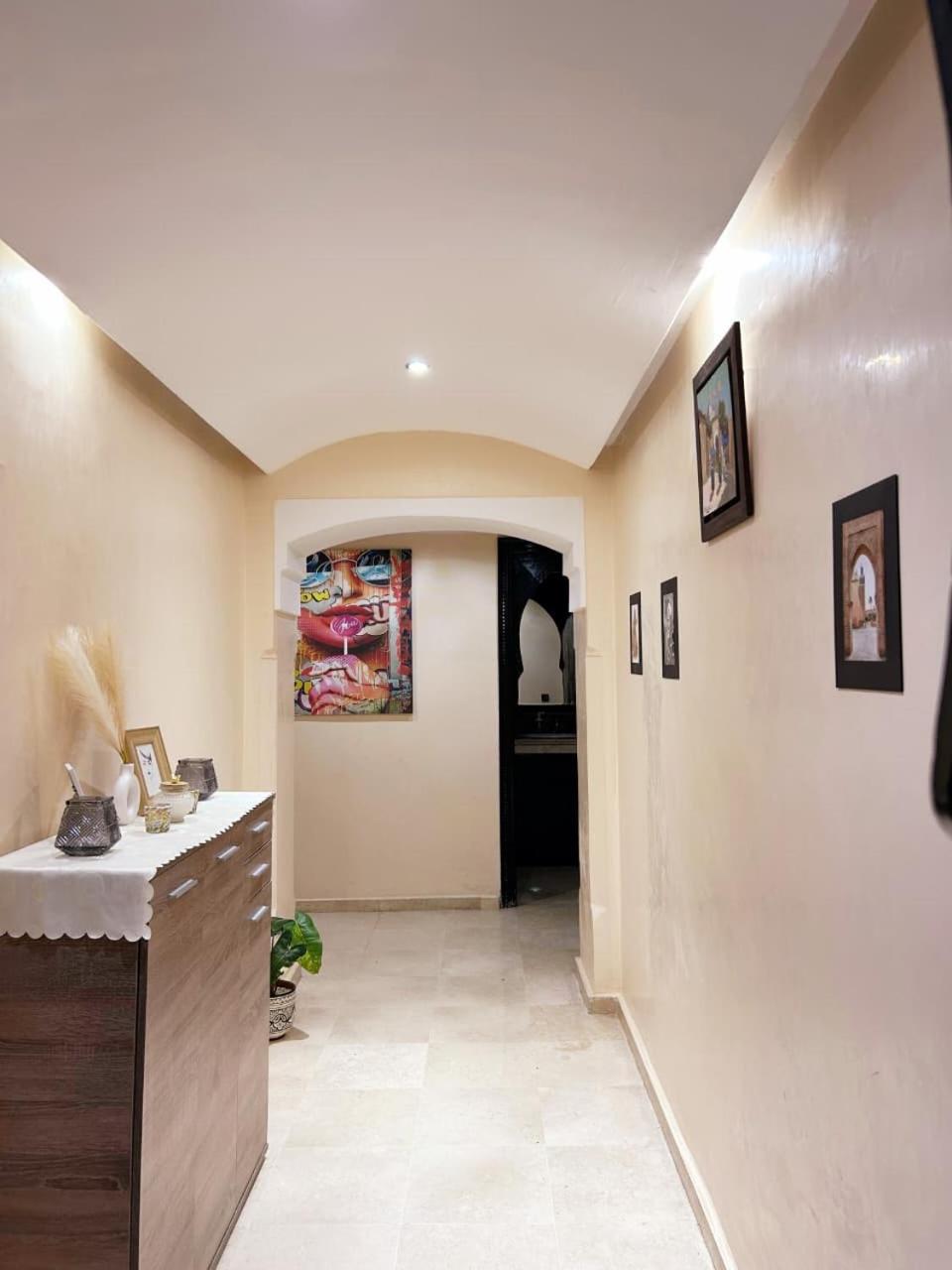 One-Bedroom Apartment photo 3