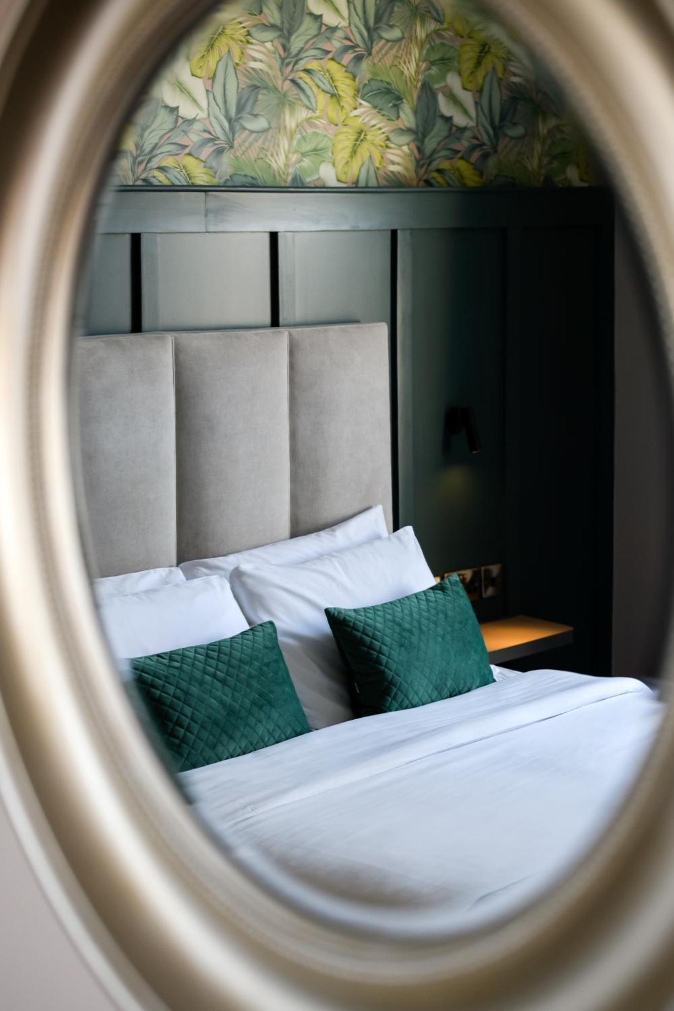 Deluxe Double Room photo 3