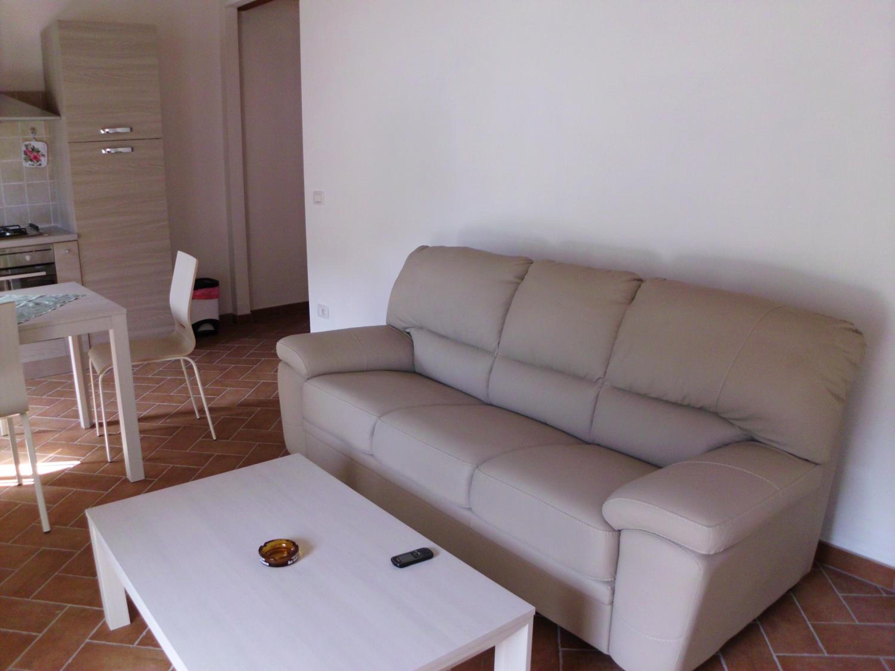 Two-Bedroom House - Photo 25