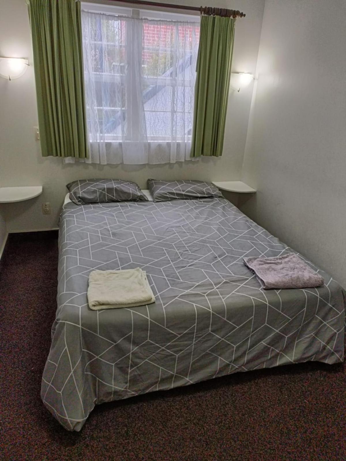 One-Bedroom Apartment - Photo 5