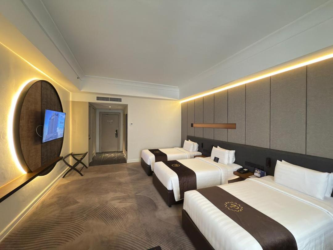 Pearl Executive Studio Twin (comes with free breakfast, hi-tea & supper)