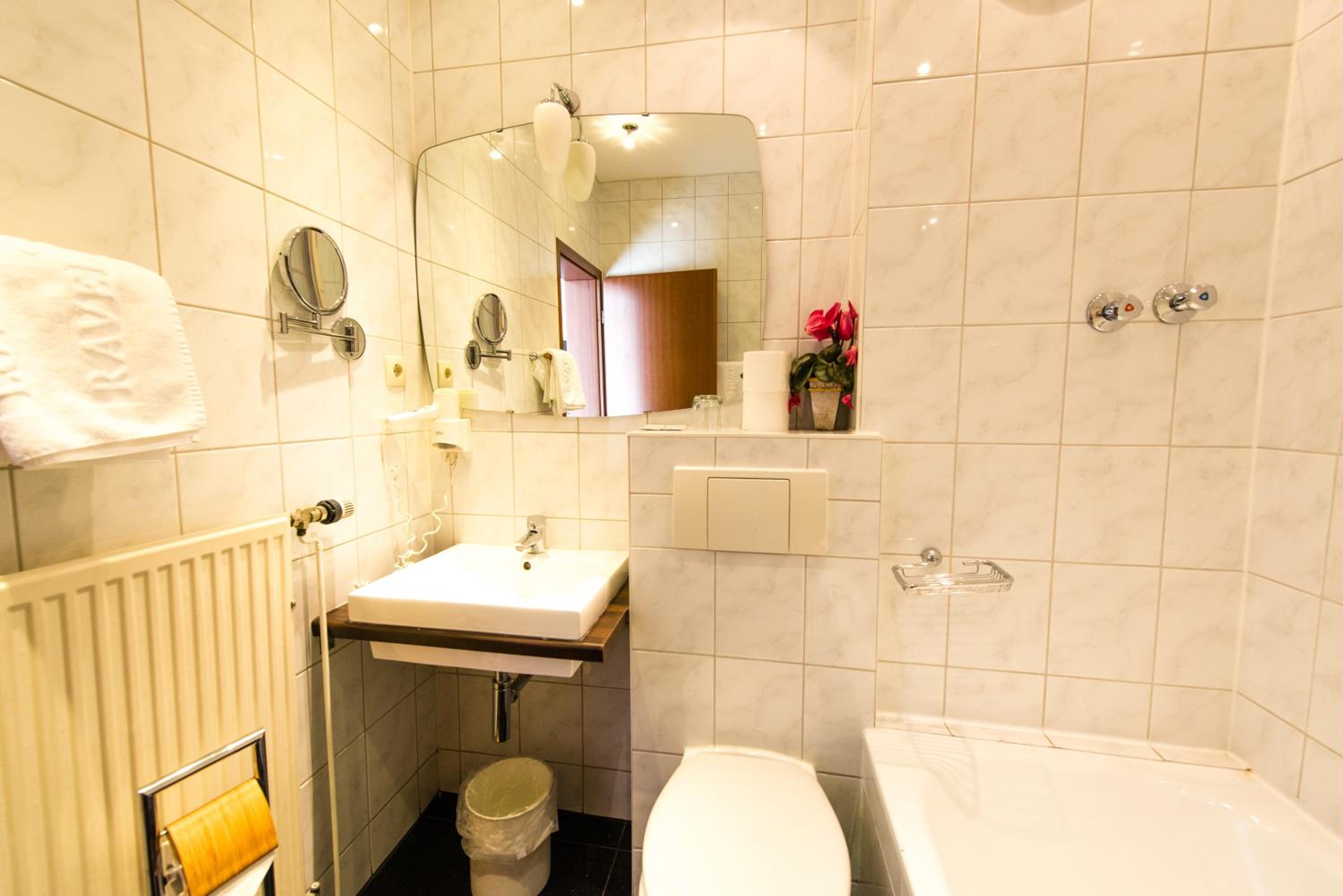 Double Room - Photo 3