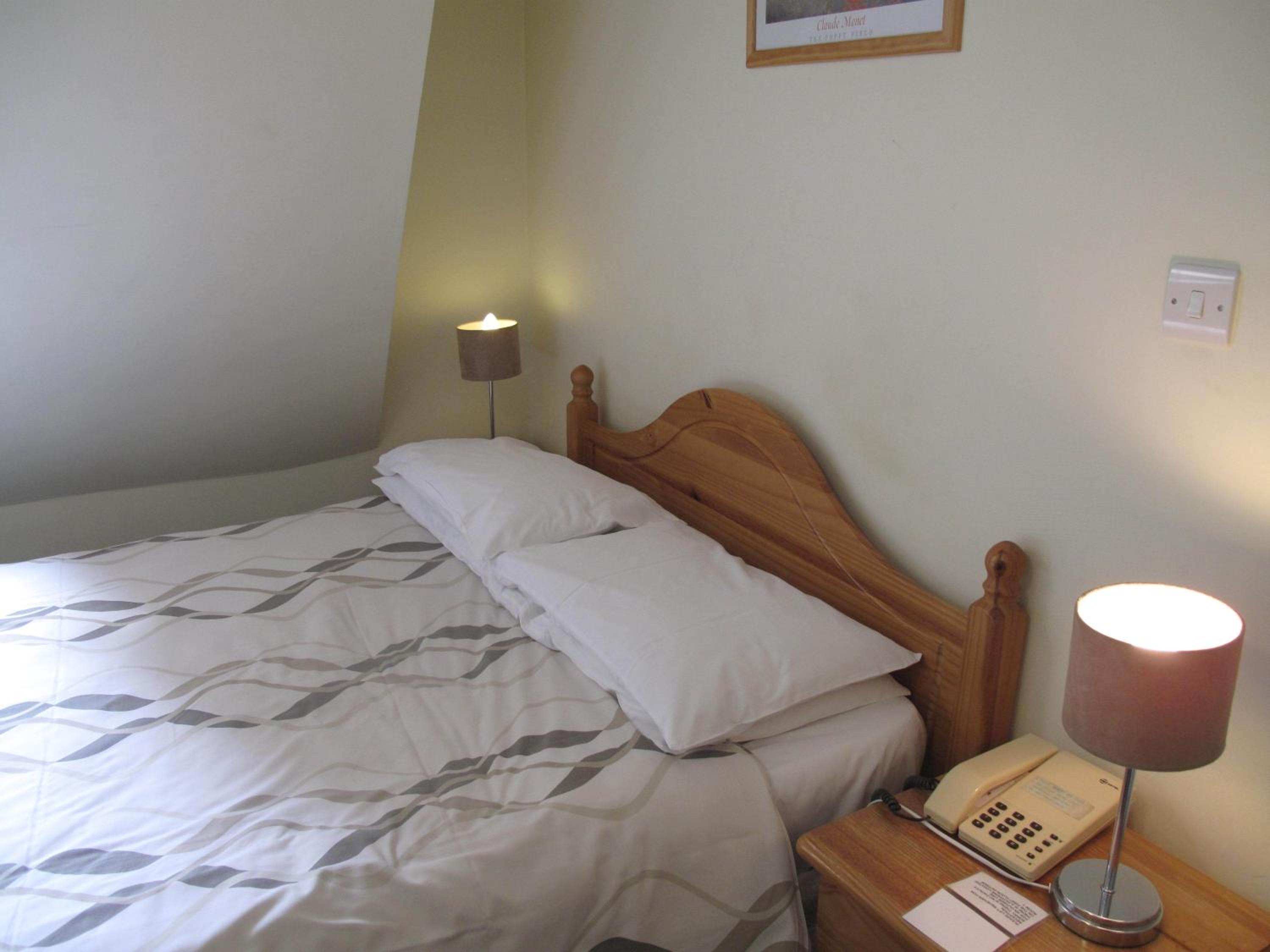 Double Room - Photo 2