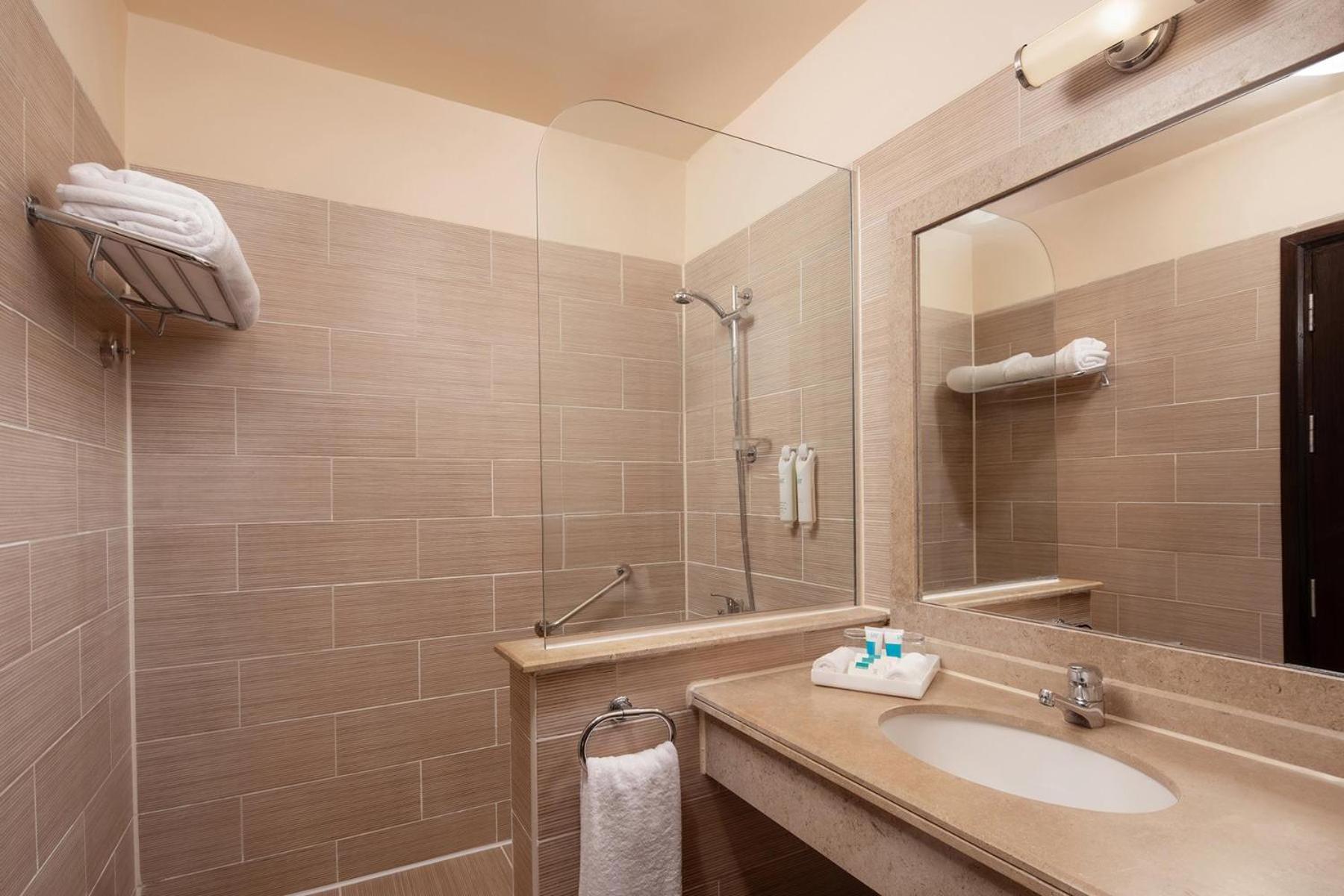 Deluxe, Queen or Twin Bed, Sea View- Jaz Lamaya - Photo 5