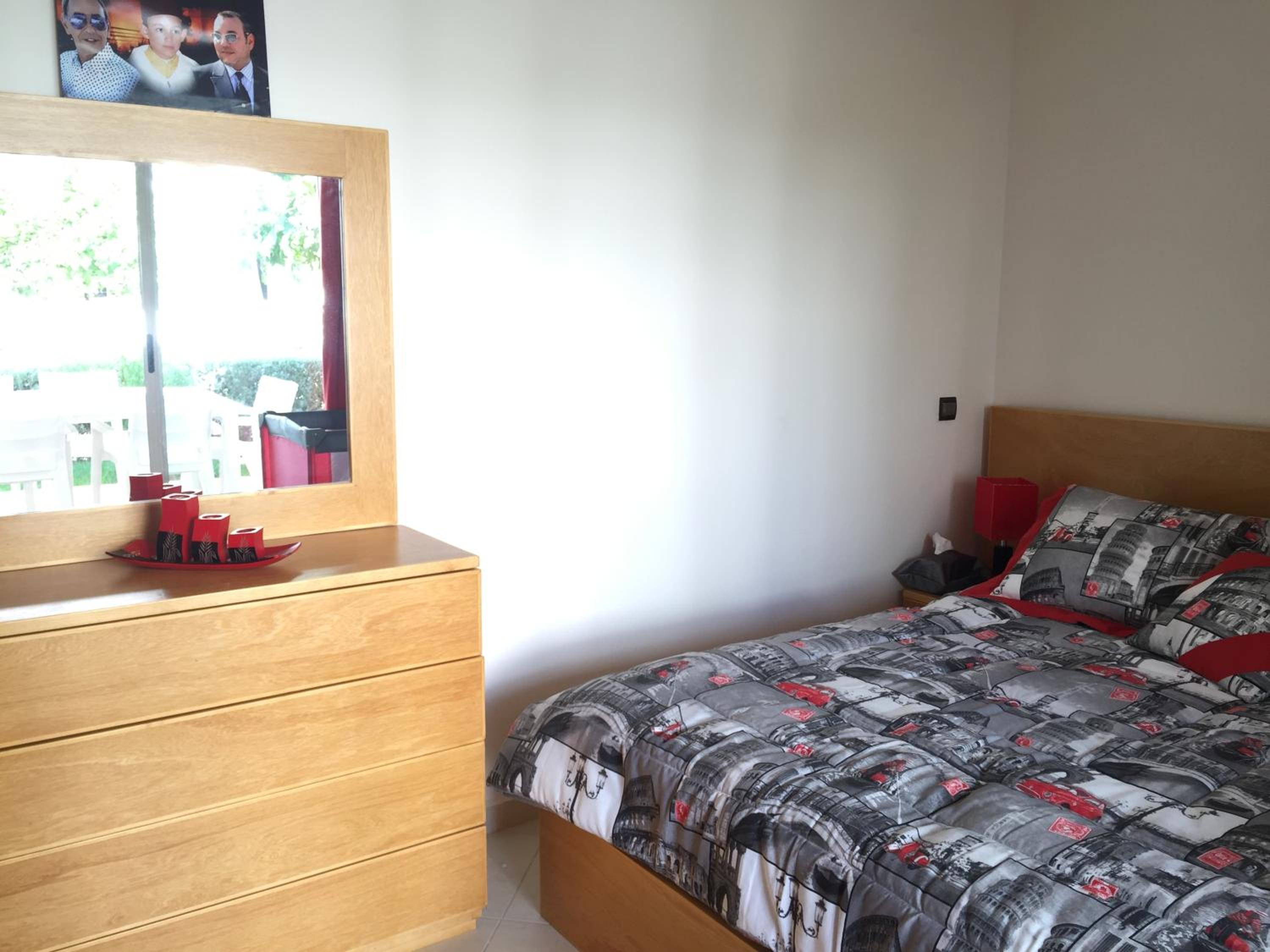 Apartment photo 2
