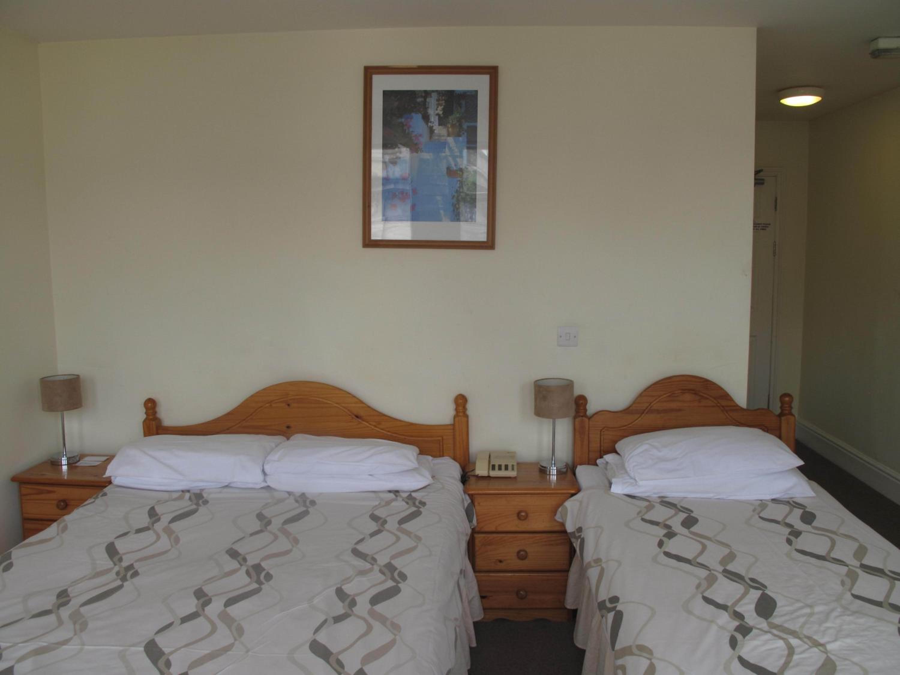 Family Room - Photo 10
