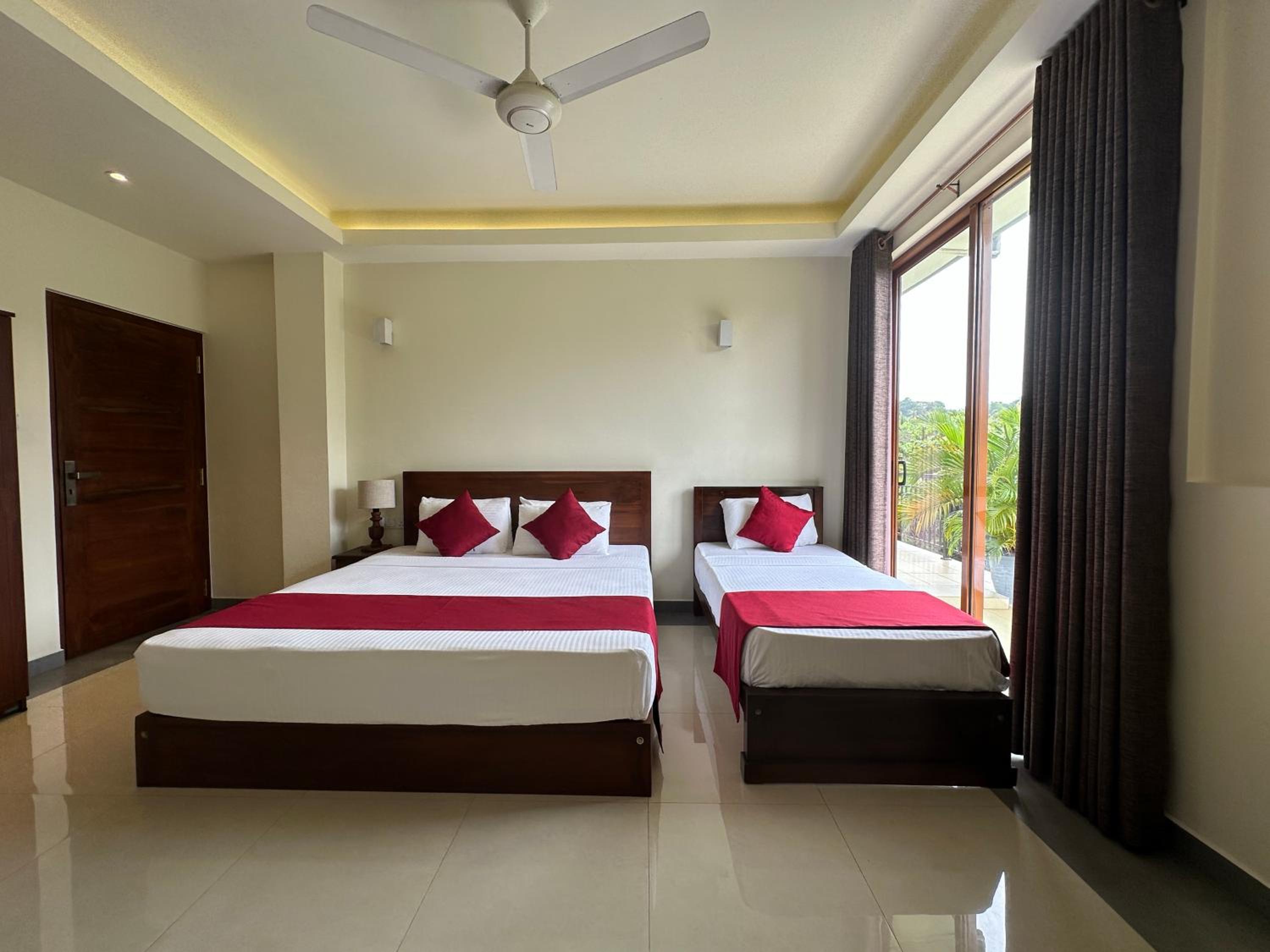 Deluxe Triple Room photo 1