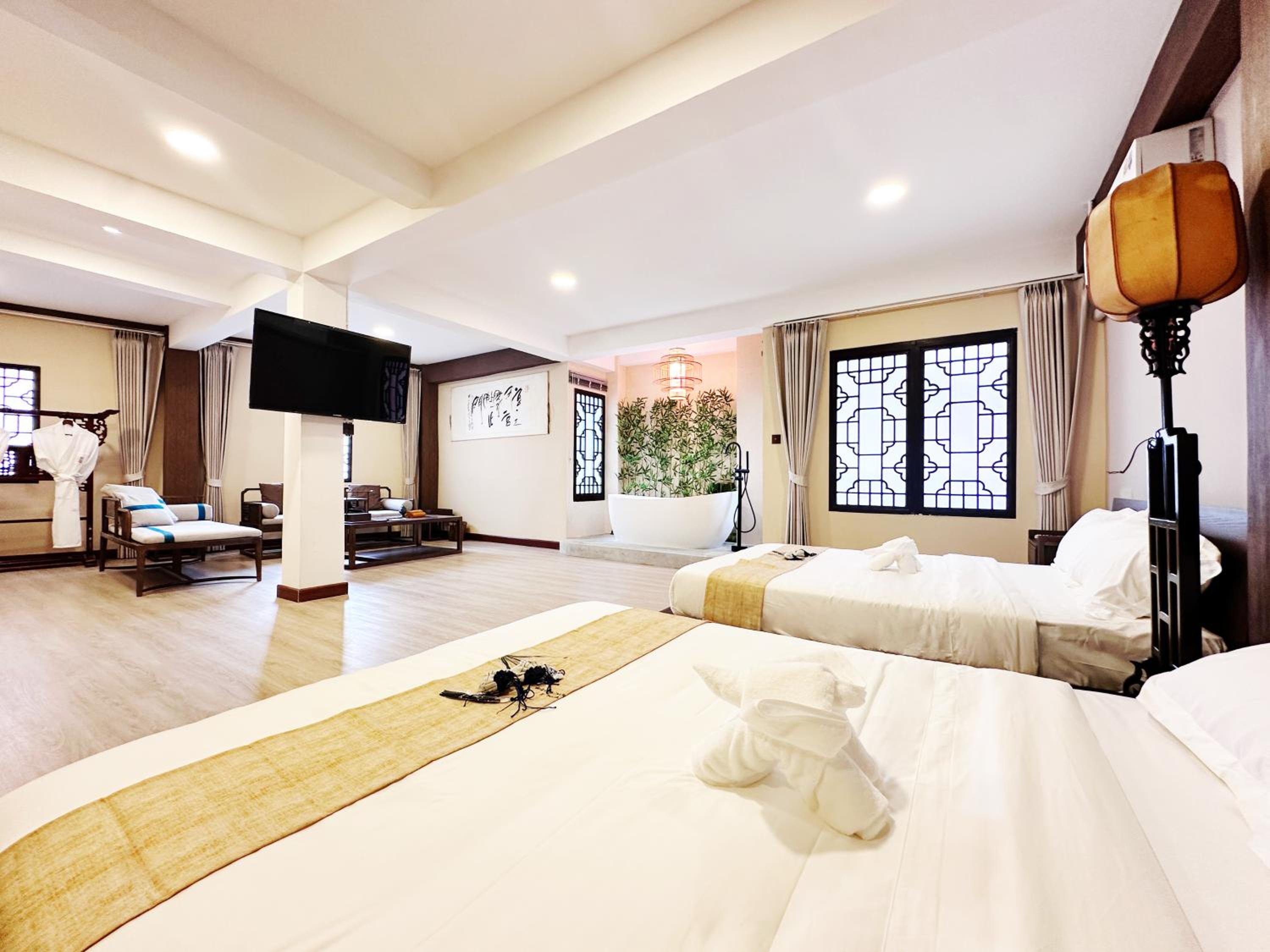 Deluxe Double Room with Bath