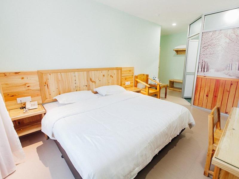 Standard Double Room - Photo 1