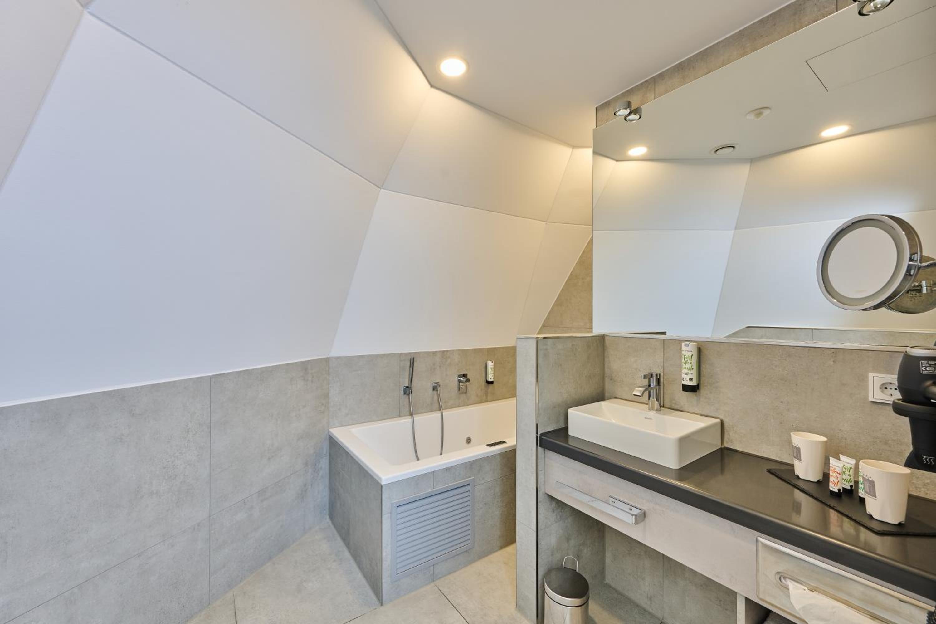 Single Room with Terrace