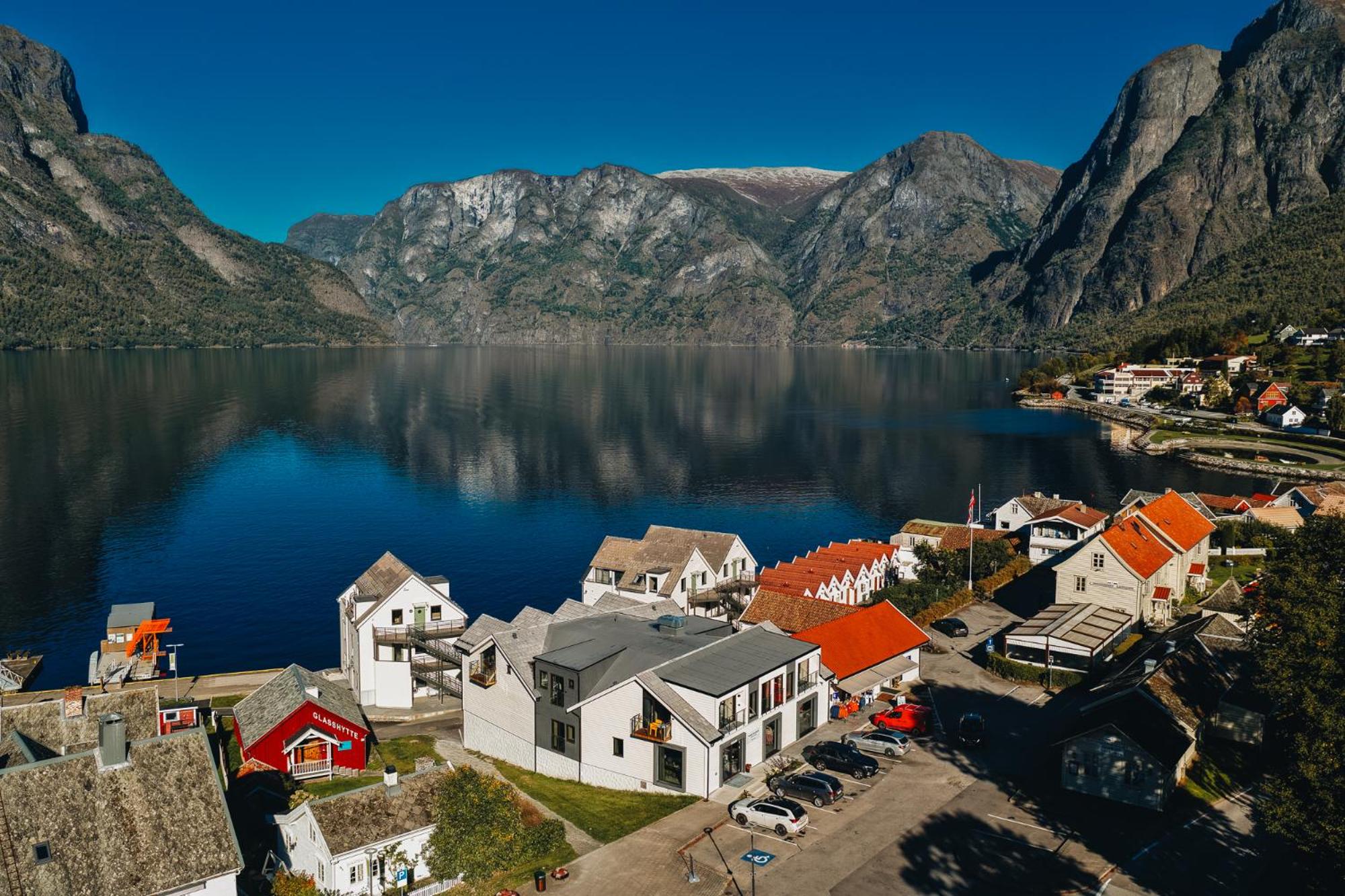  Studio Fjord View Apartment w/ Balcony photo 2