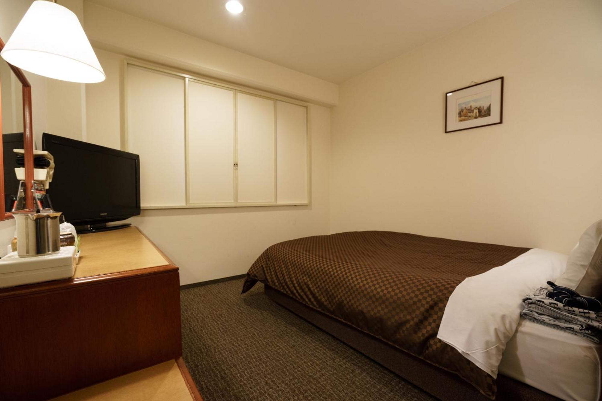 Double Room with Small Double Bed - Smoking