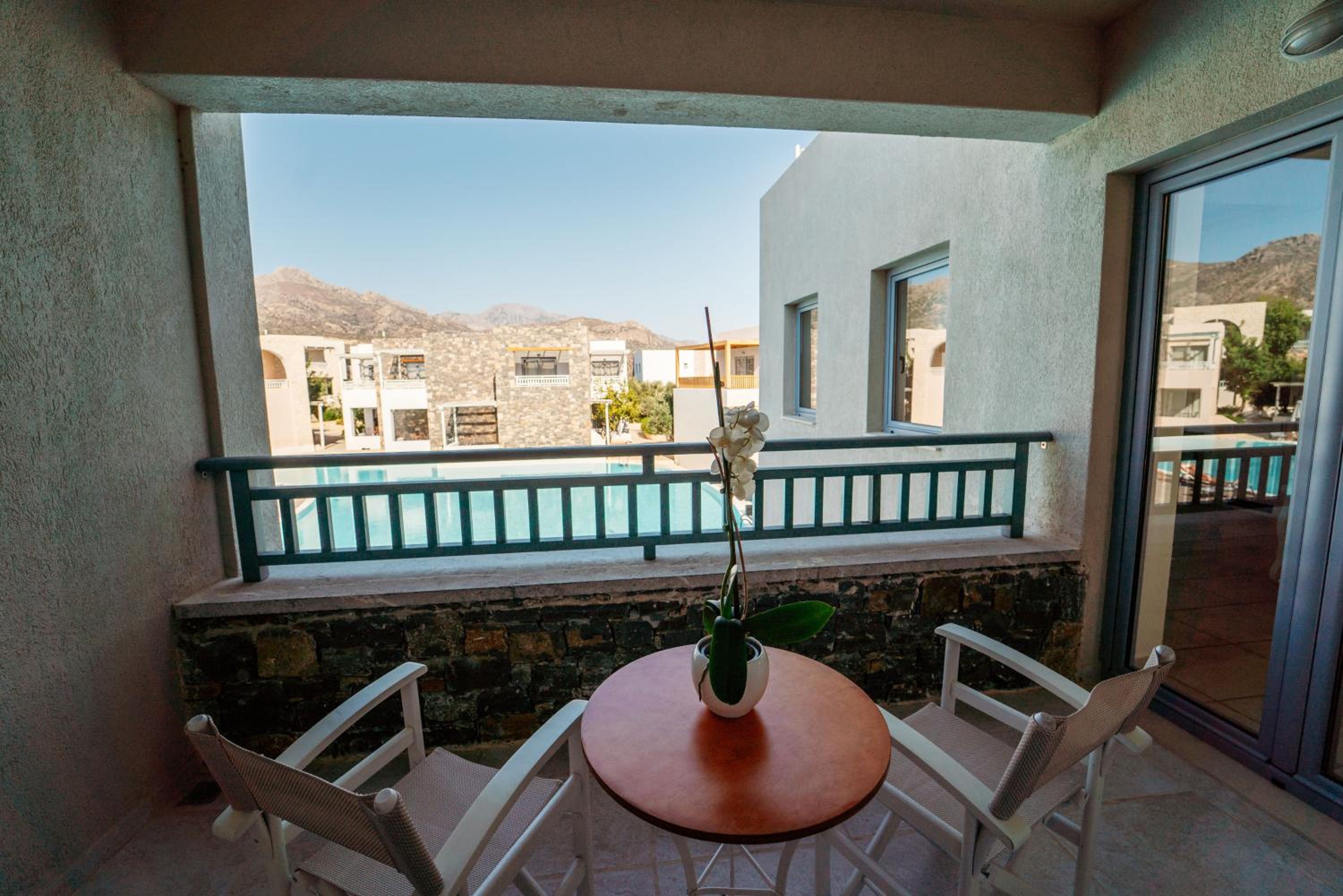 Double Room with Pool View