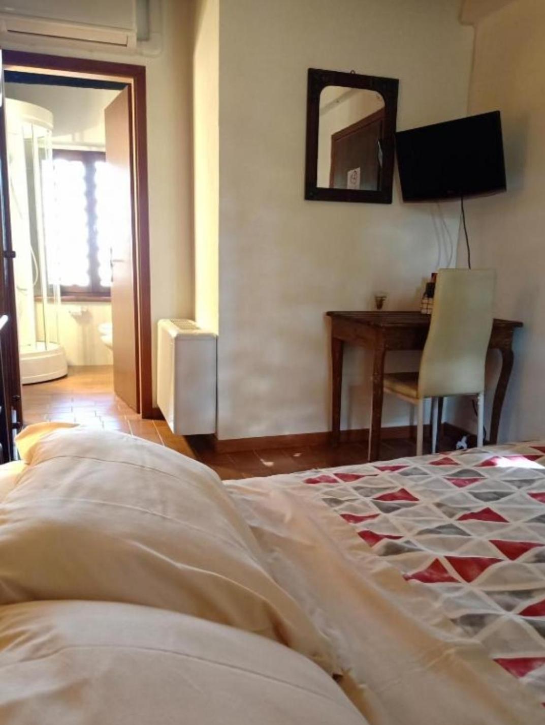 Economy Double Room photo 1