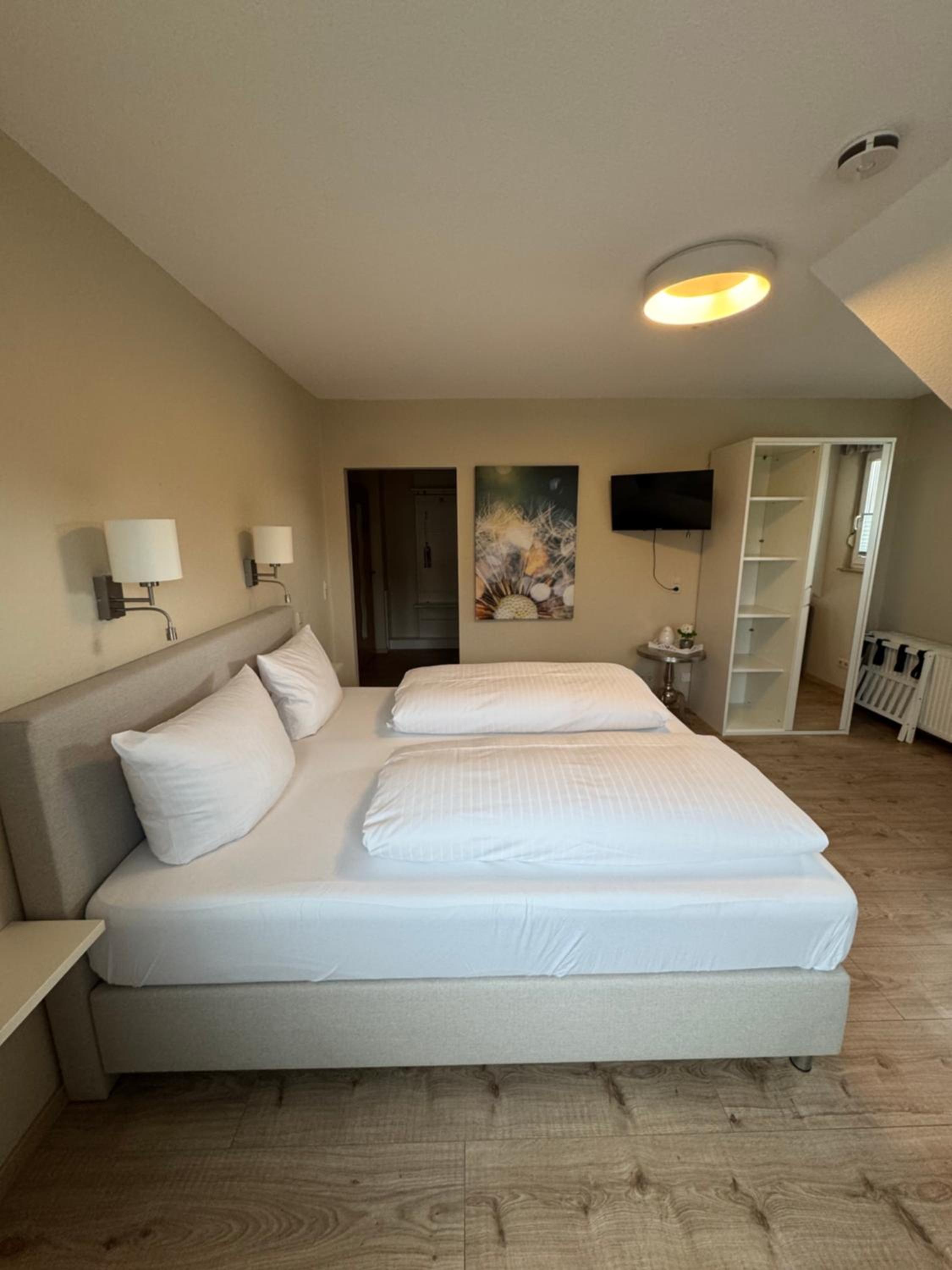 Deluxe Triple Room - Photo 7