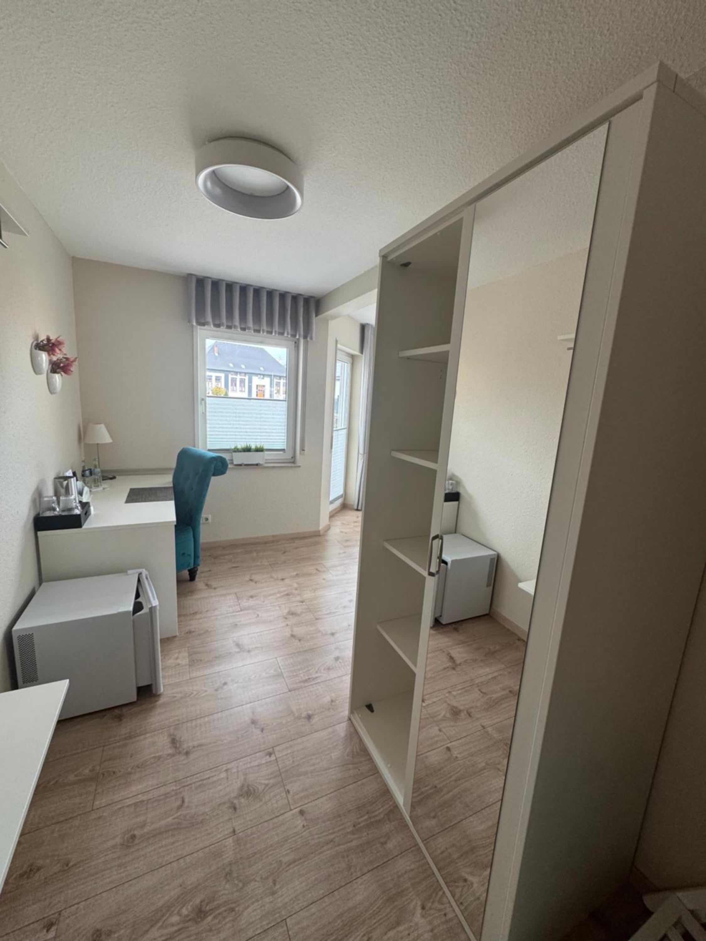 Deluxe Double Room with Balcony - Photo 1