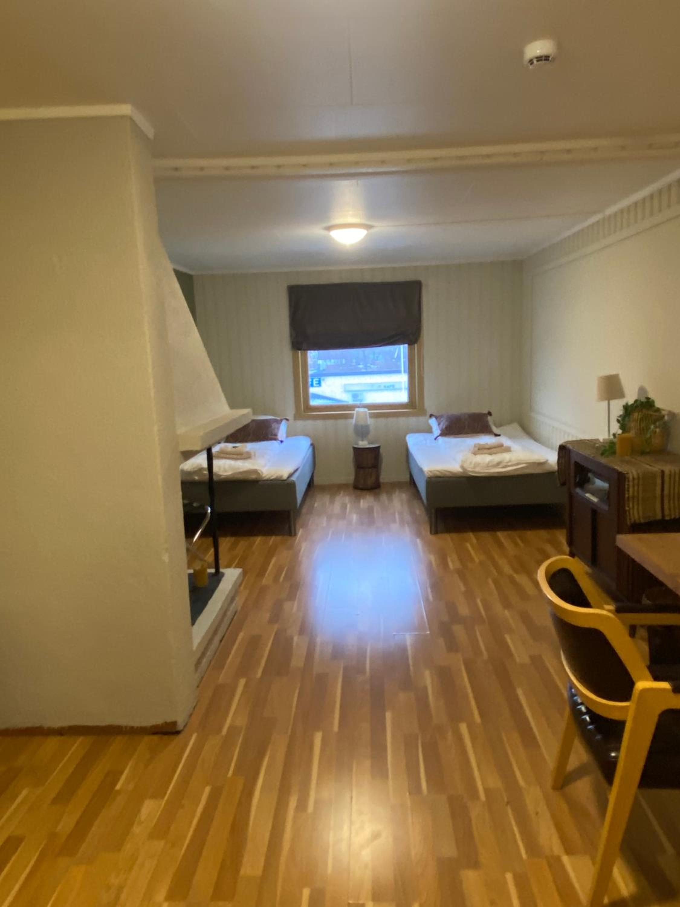 Budget Double Room - Photo 2