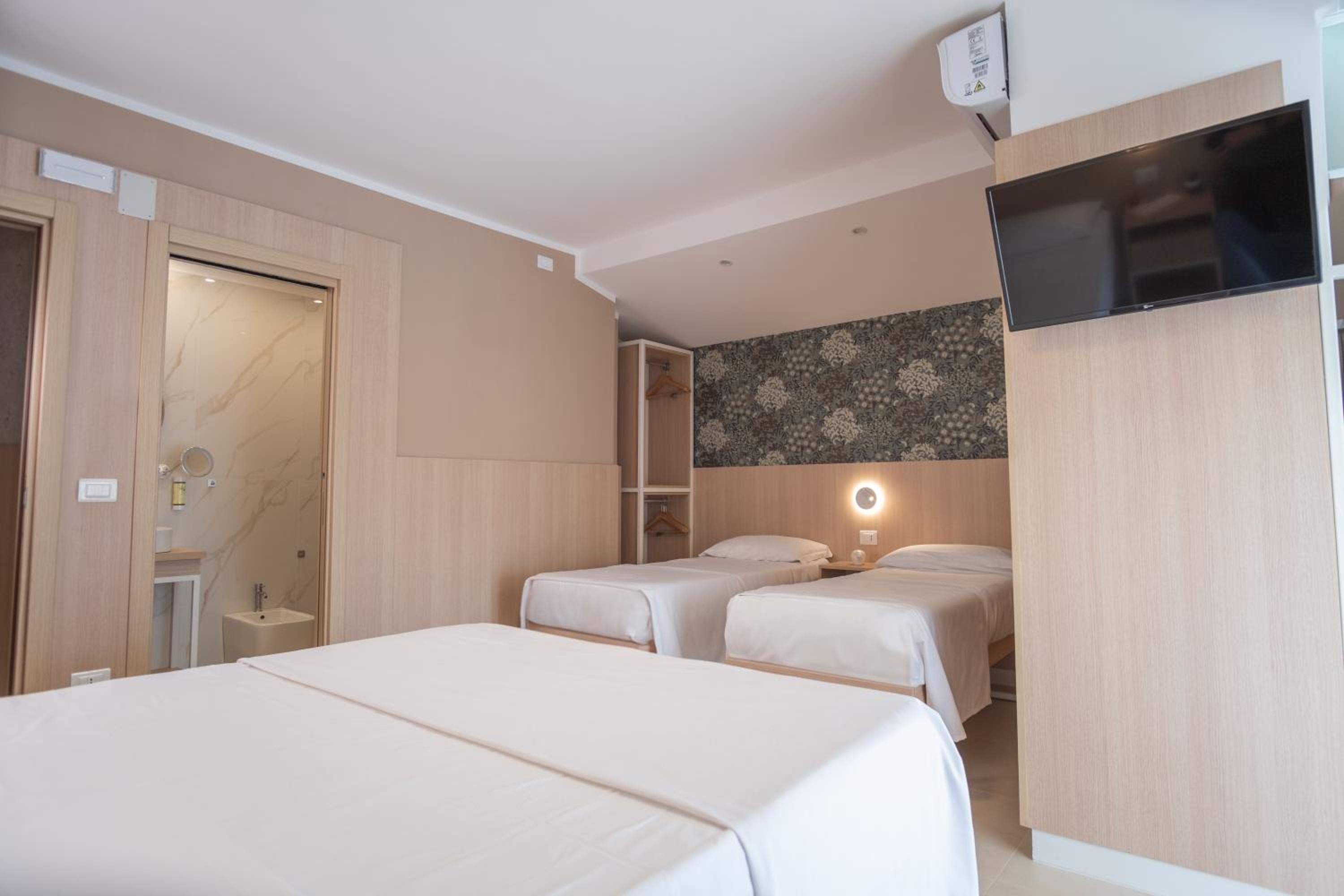 Superior Triple Room