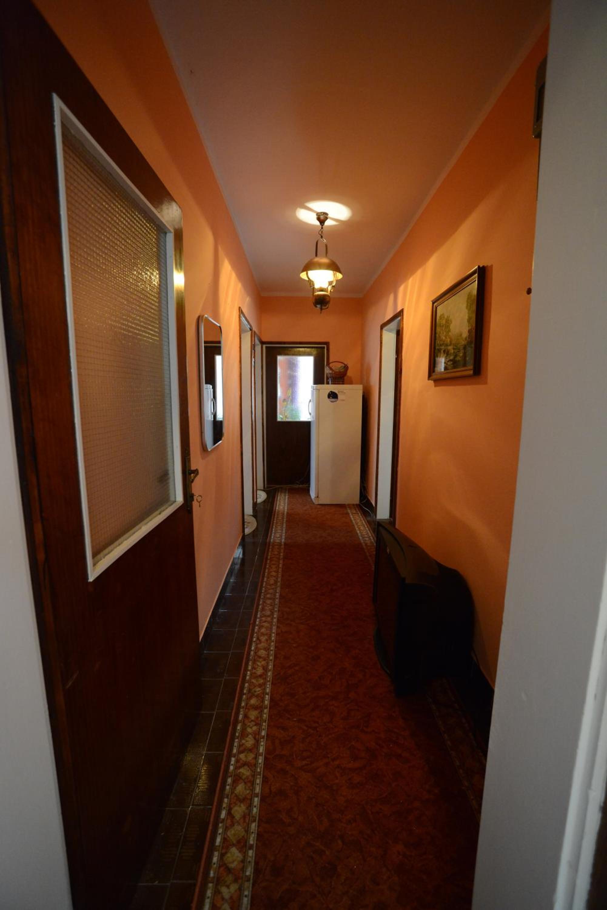 Three-Bedroom House - Photo 7