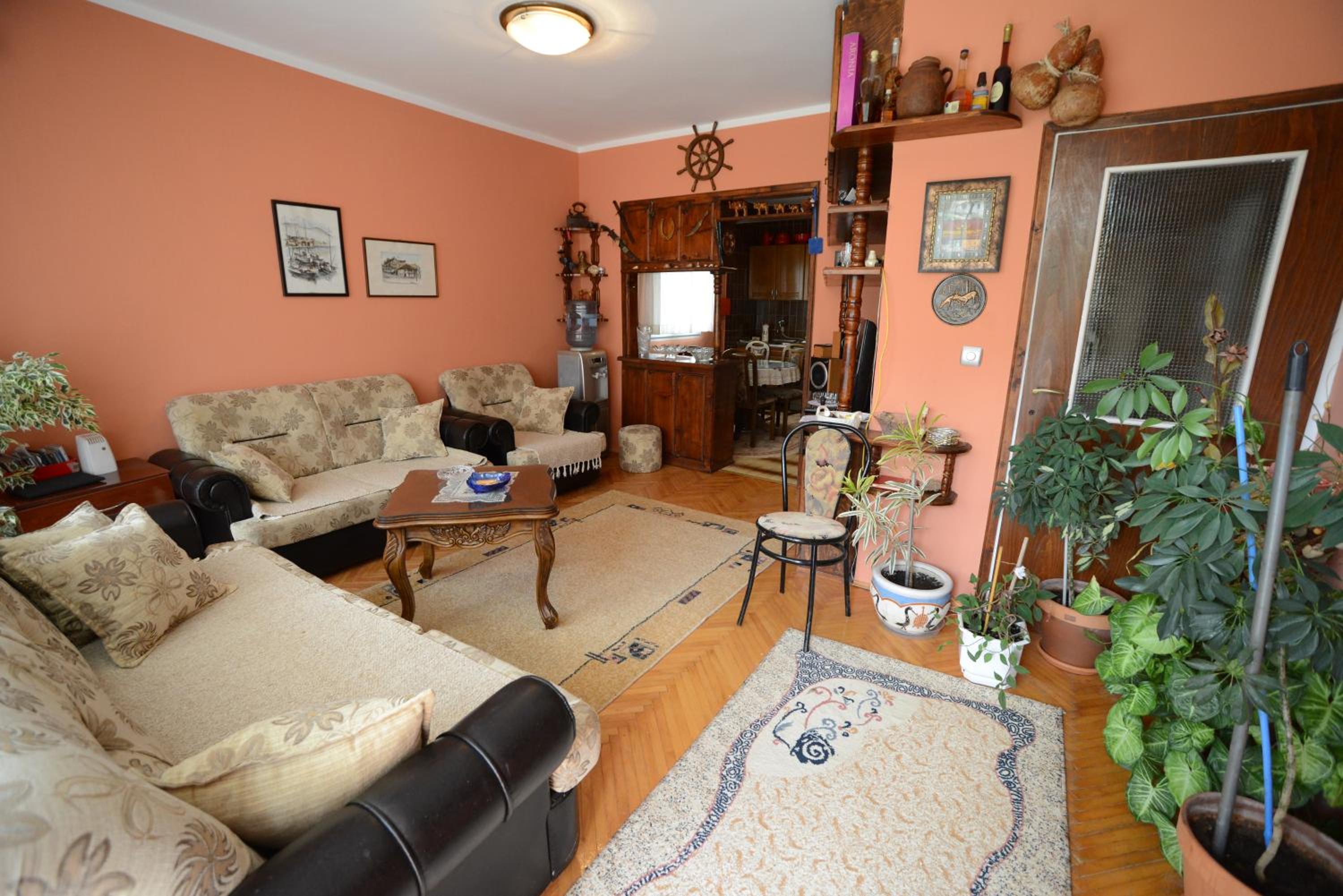 Three-Bedroom House - Photo 4