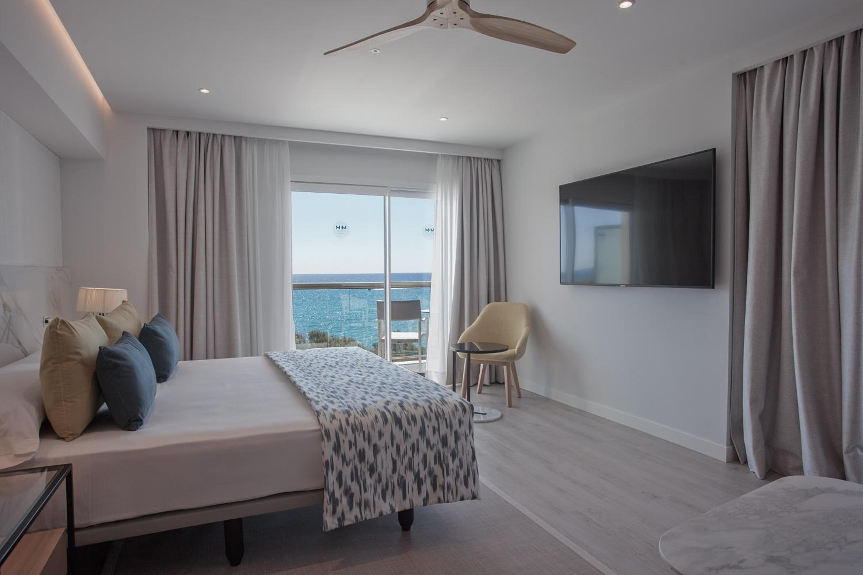 Junior Suite Frontal Sea View  - Photo 2