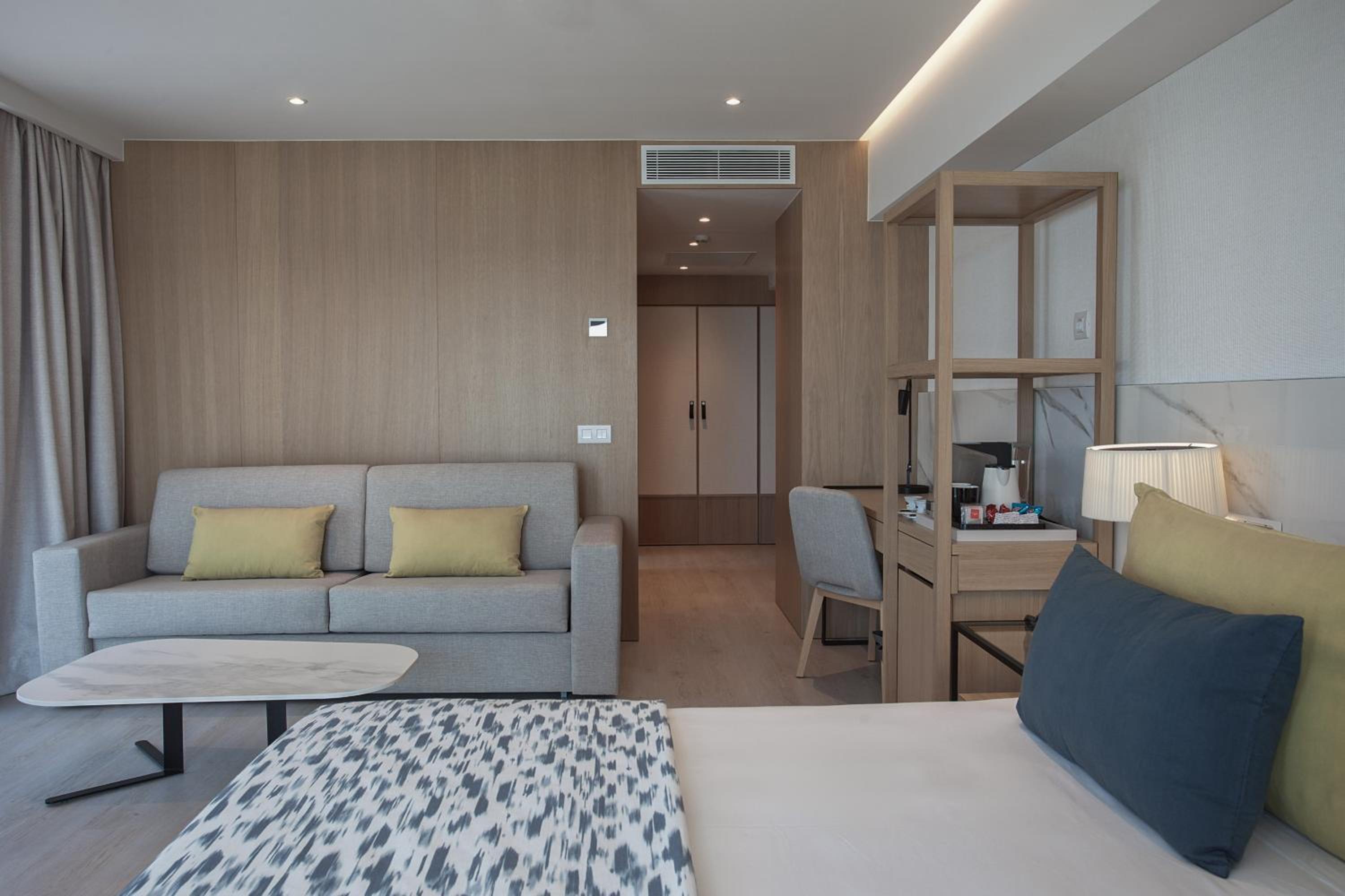 Junior Suite Frontal Sea View  - Photo 1