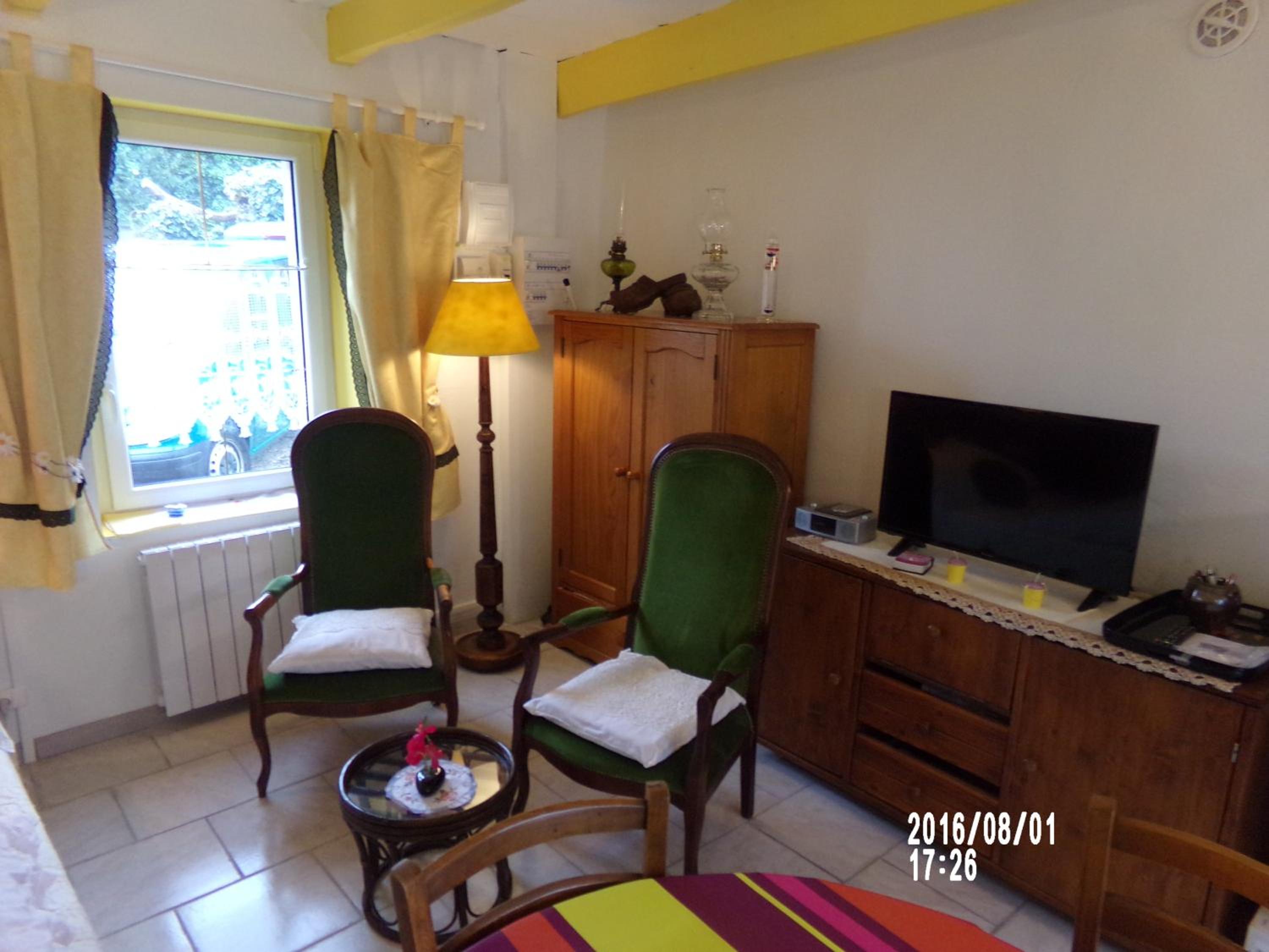 One-Bedroom House photo 1