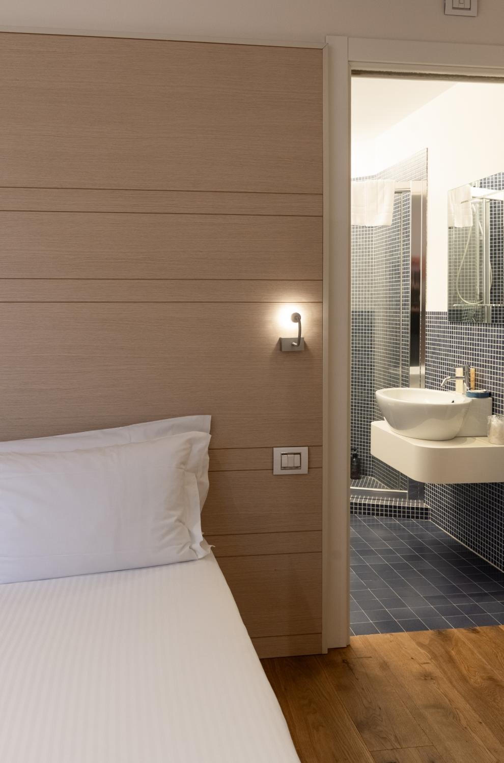 Business Double Room with Gym Access photo 2
