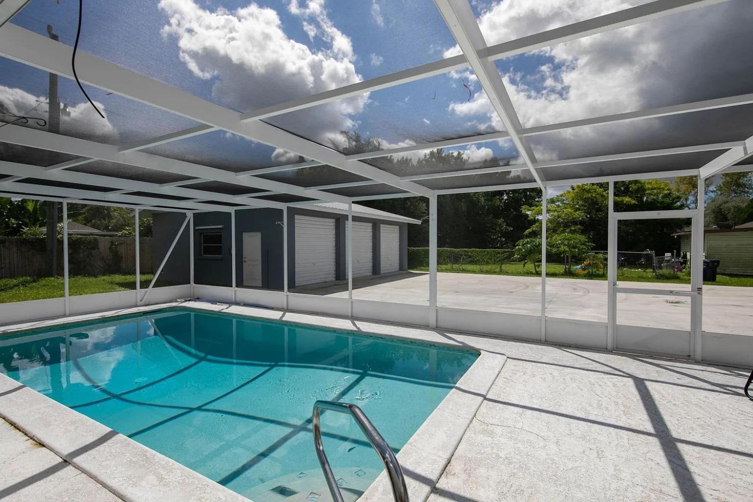 Villa photo 3