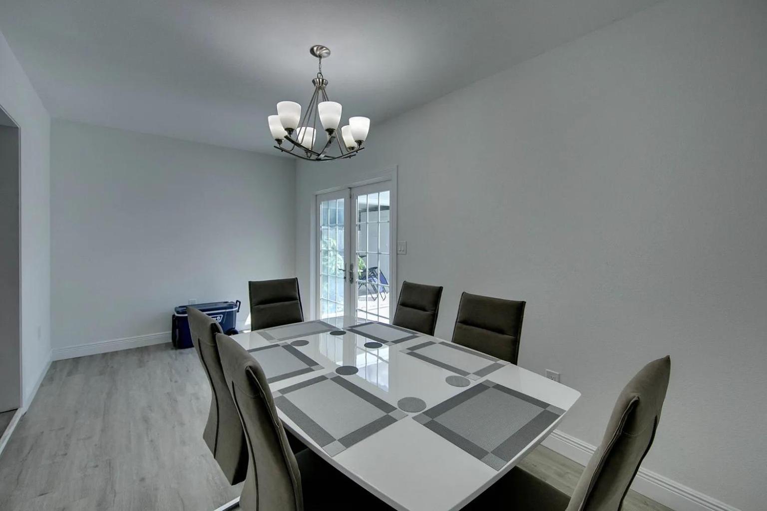 Villa photo 3