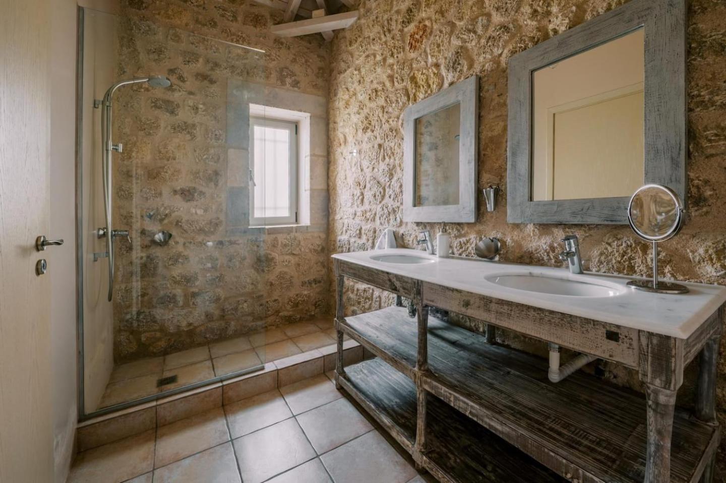 Villa with Private Pool photo 2