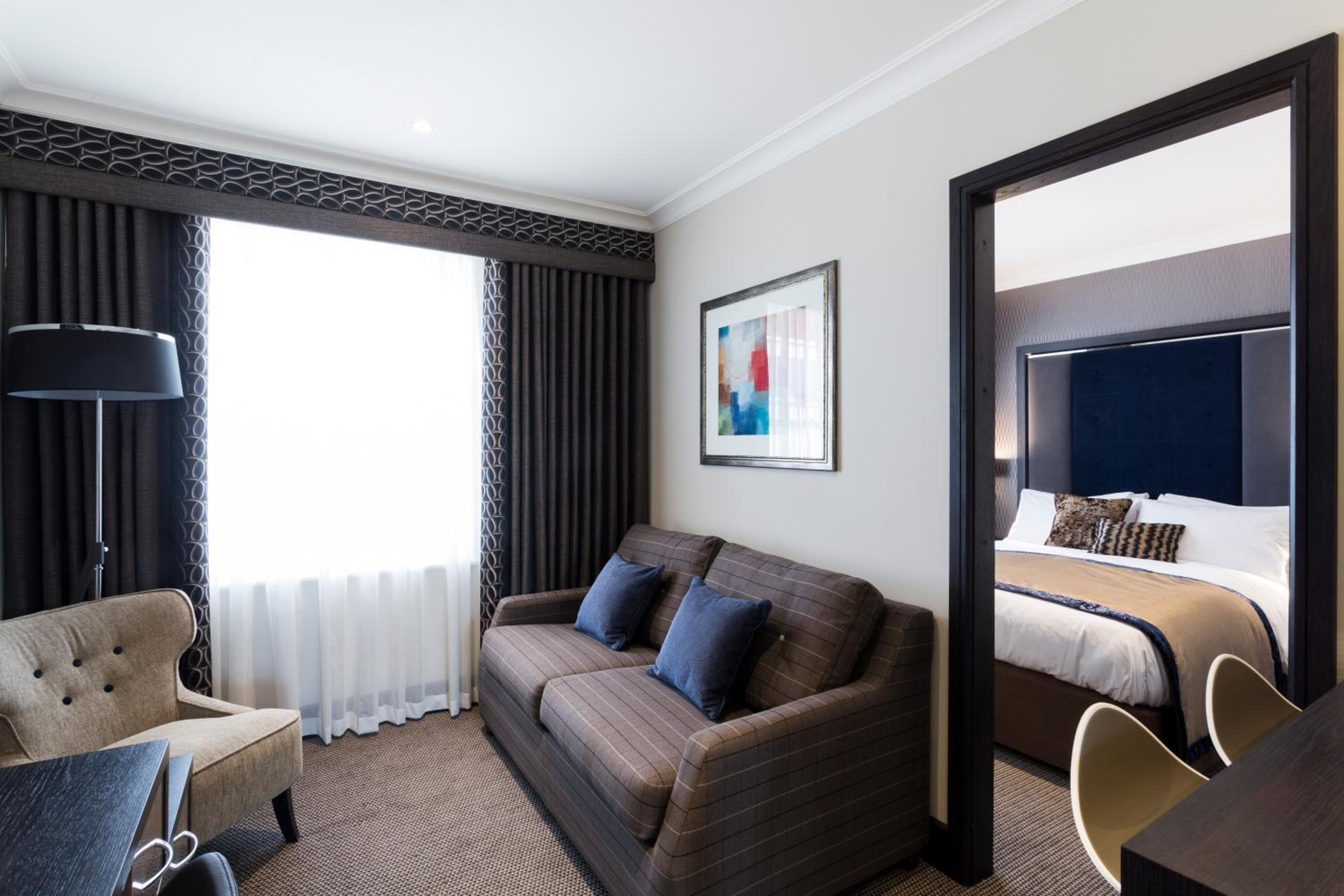 Deluxe One-Bedroom Suite photo 1