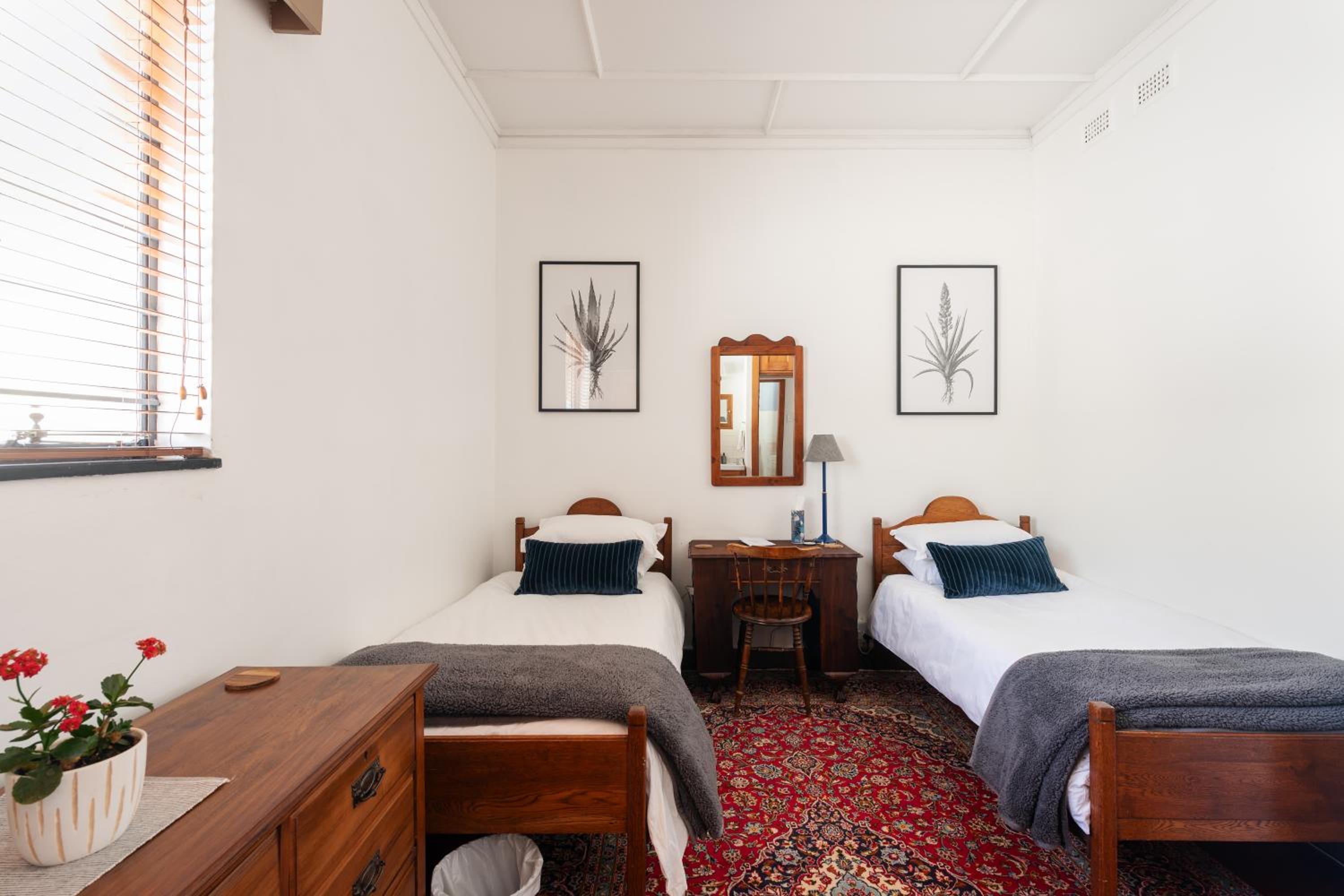 Twin Room with Bathroom photo 3