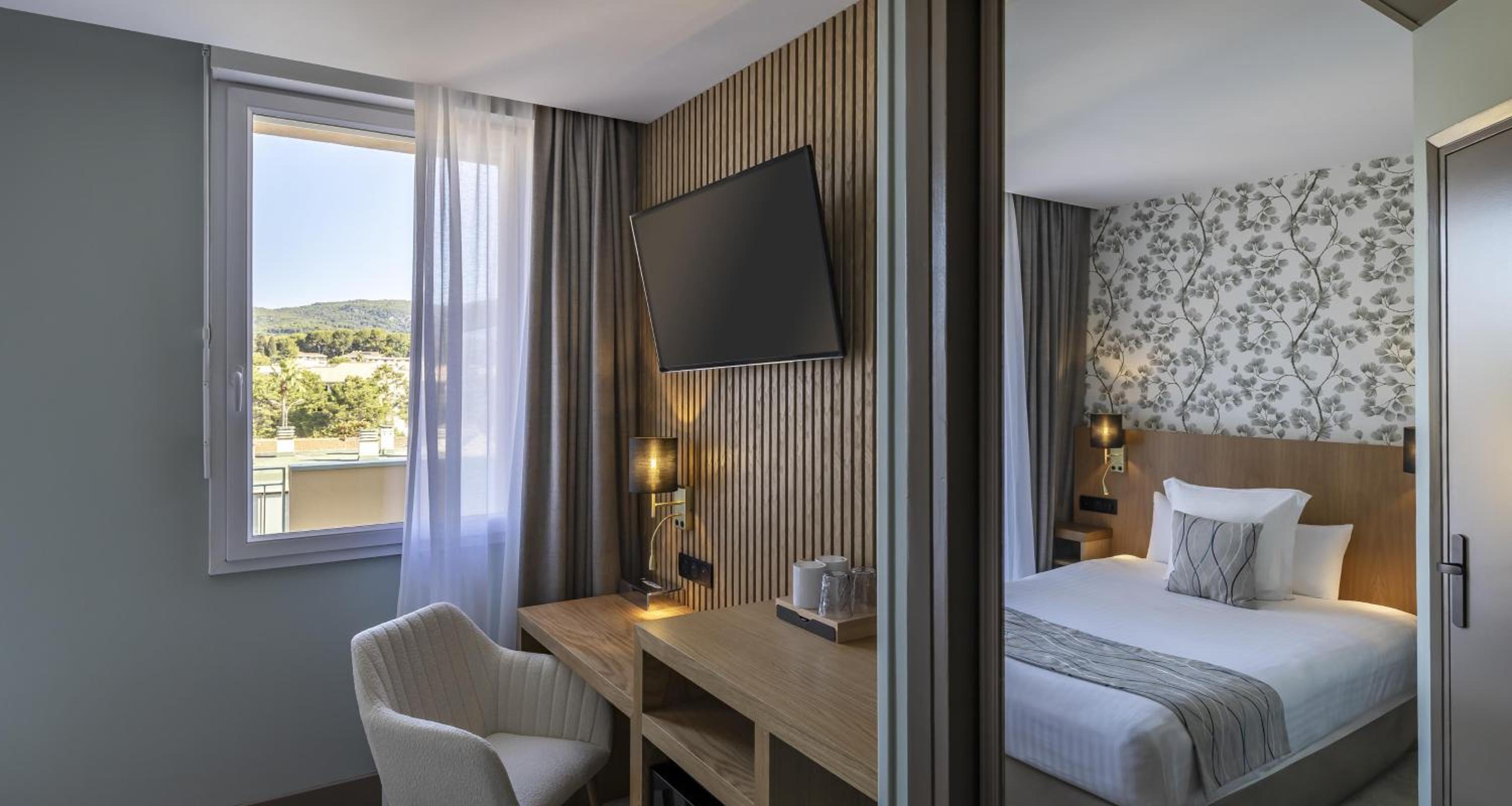 Standard Double Room - Photo 1