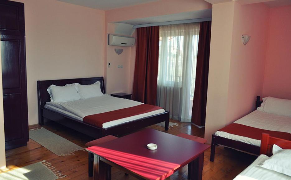 Basic Triple Room